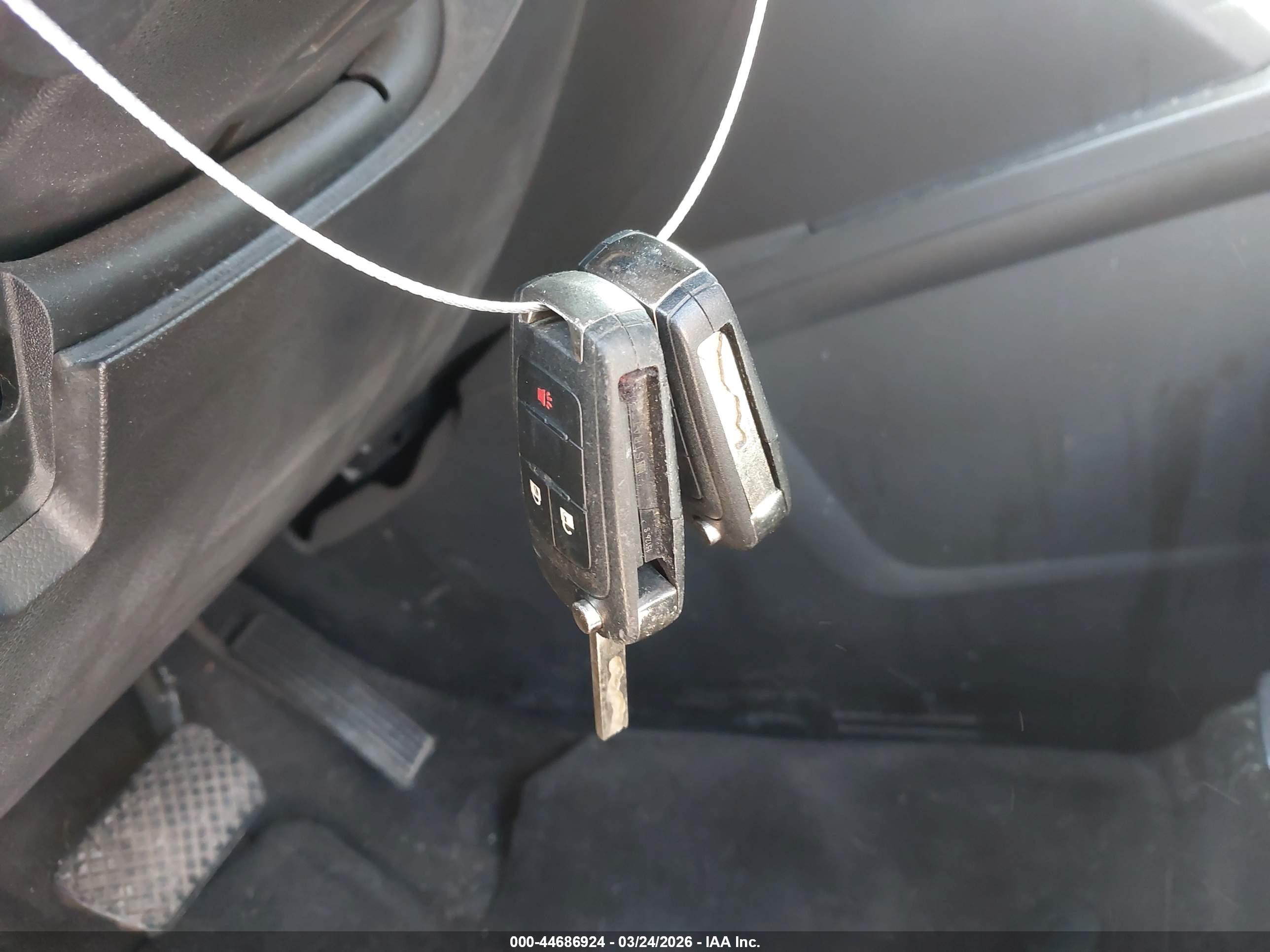 GMC TERRAIN image 11
