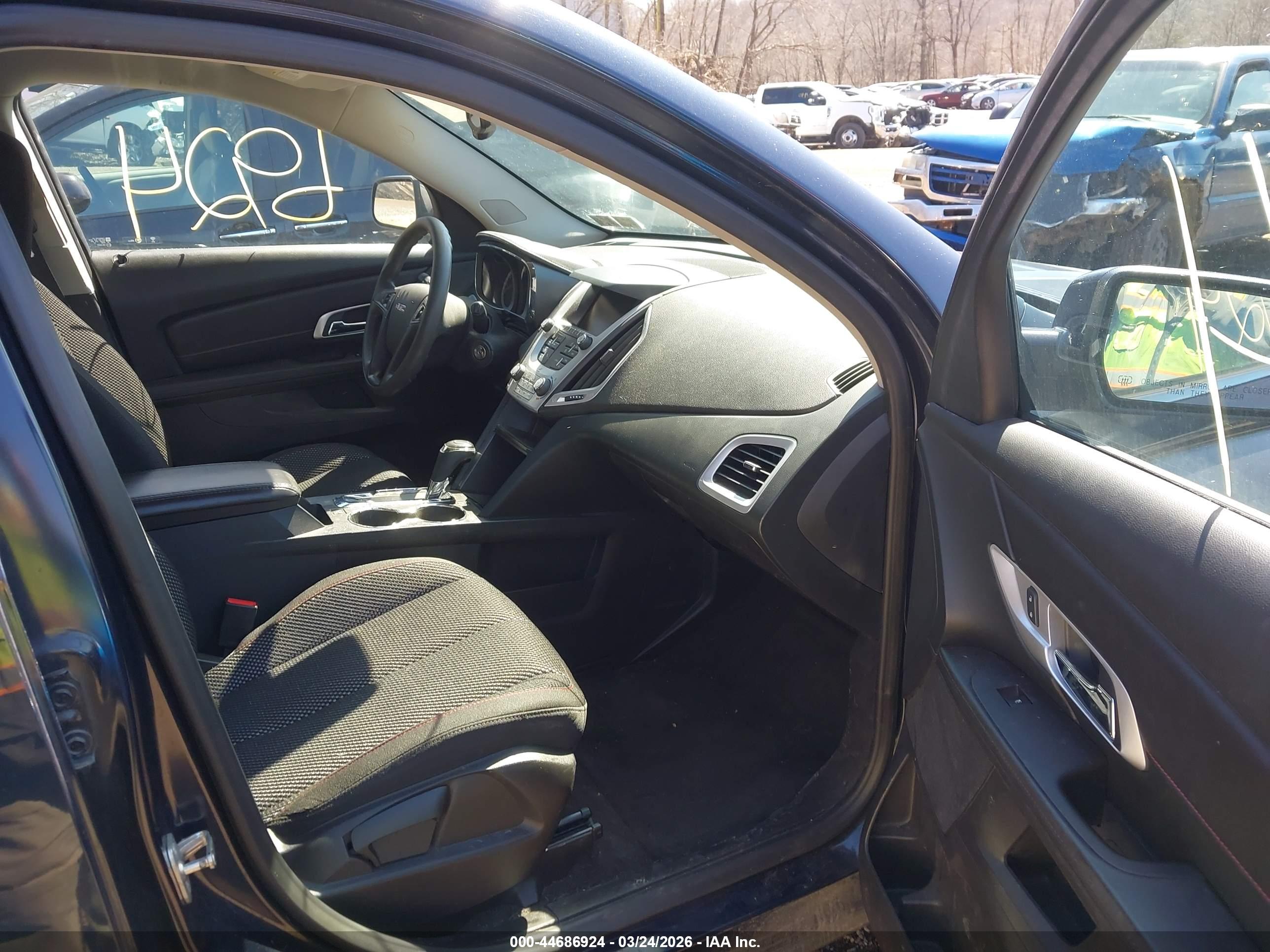 GMC TERRAIN image 5