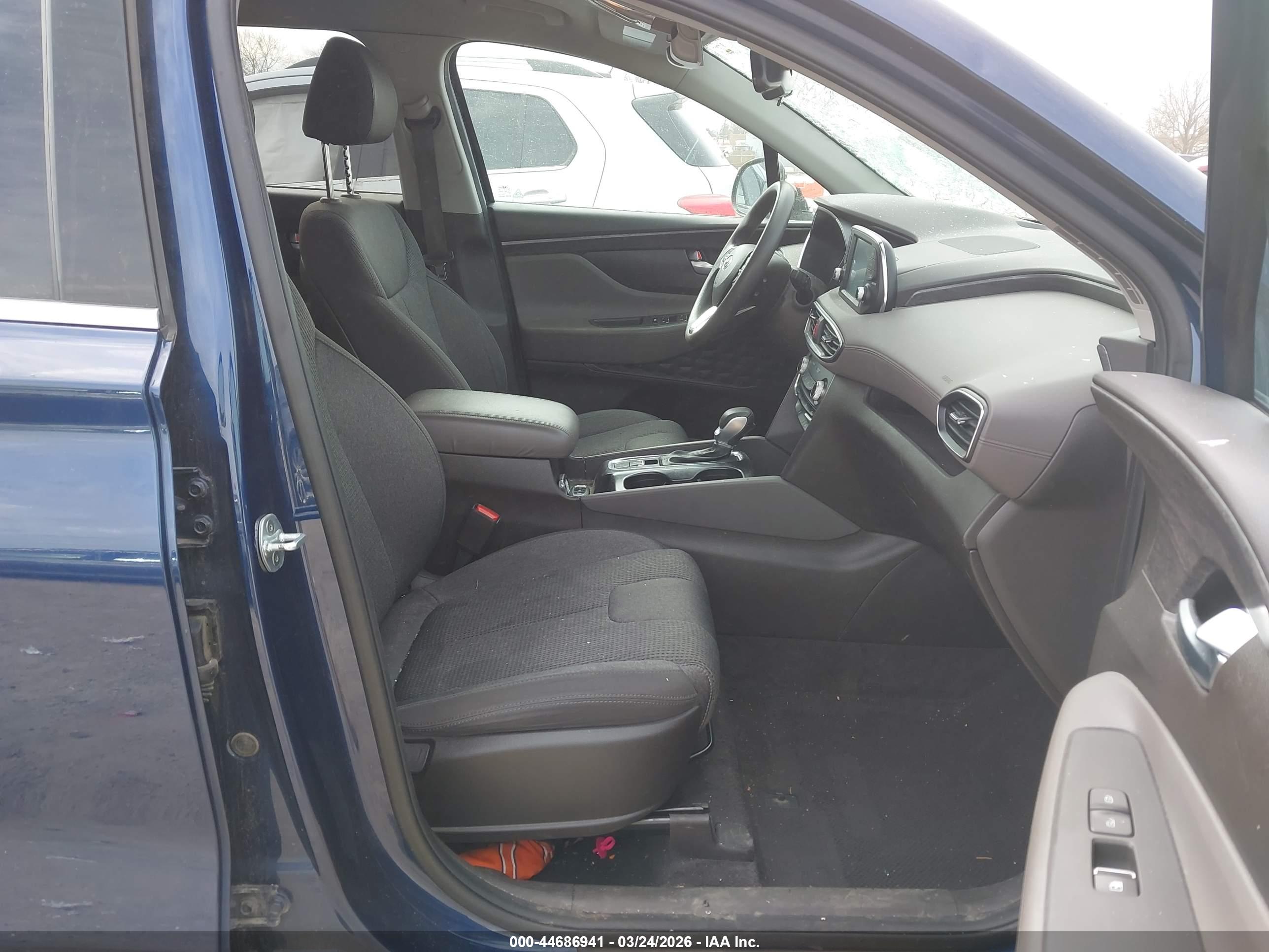 HYUNDAI SANTA image 5