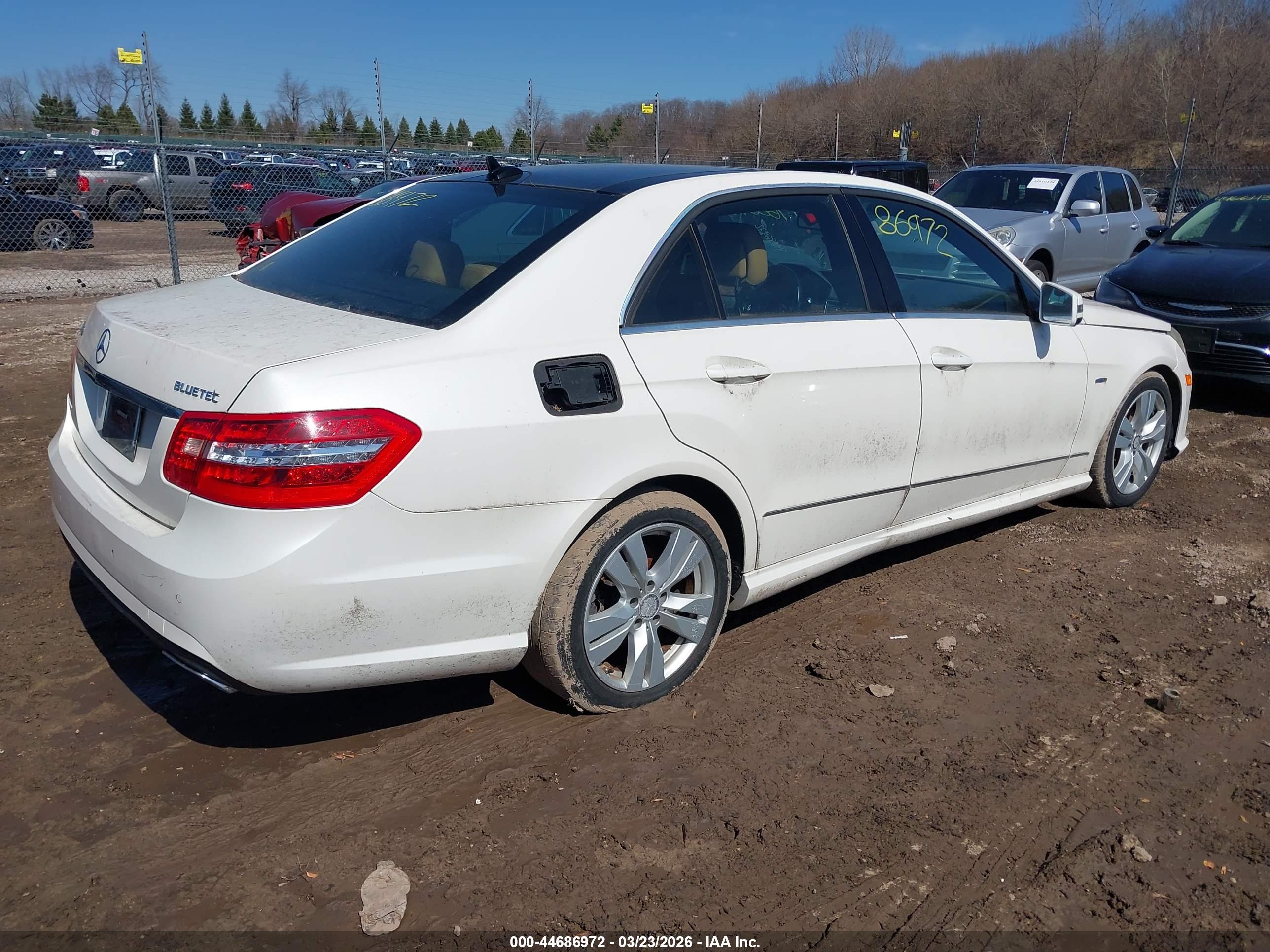 MERCEDES-BENZ E image 4