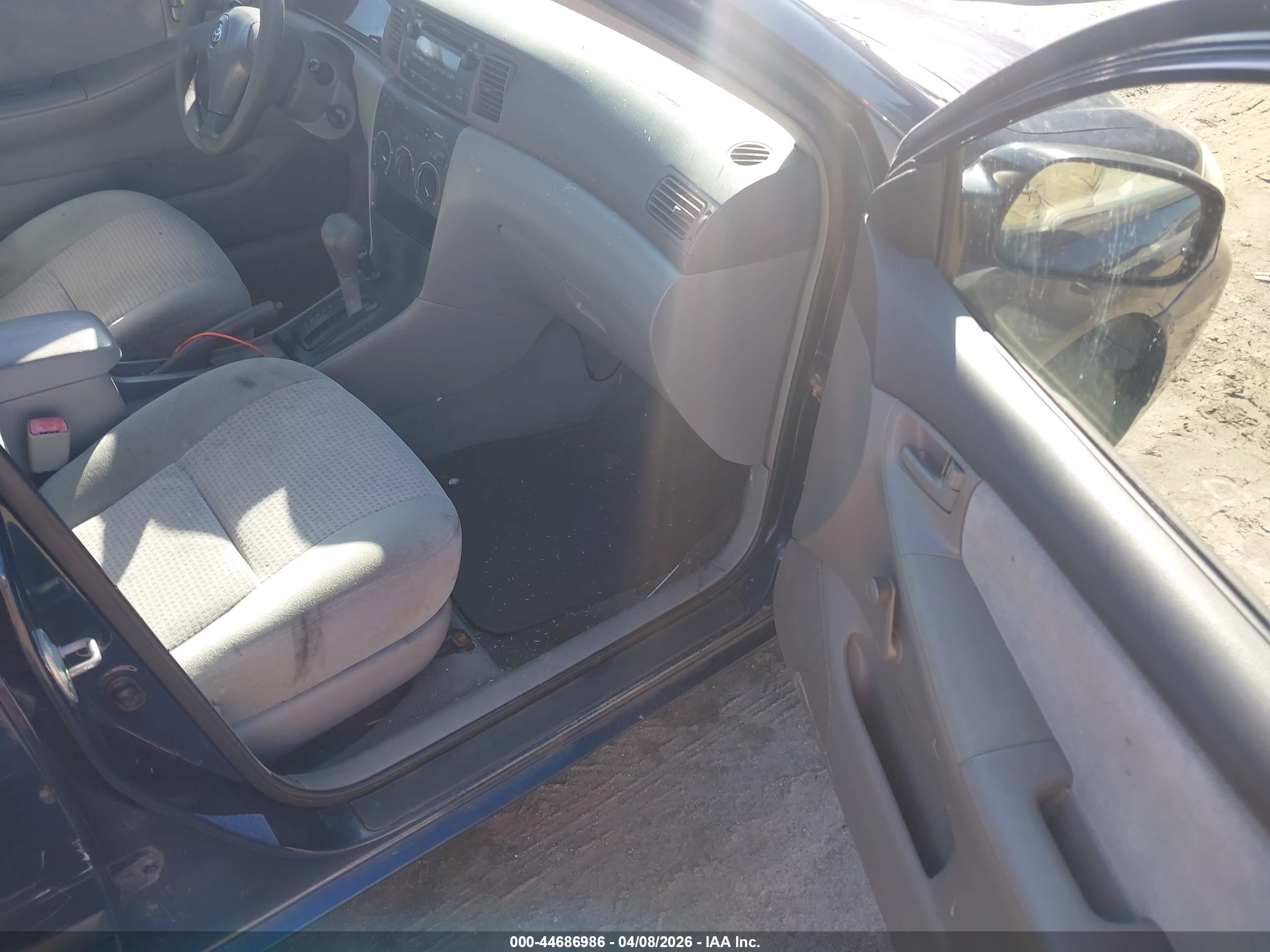 TOYOTA COROLLA image 5