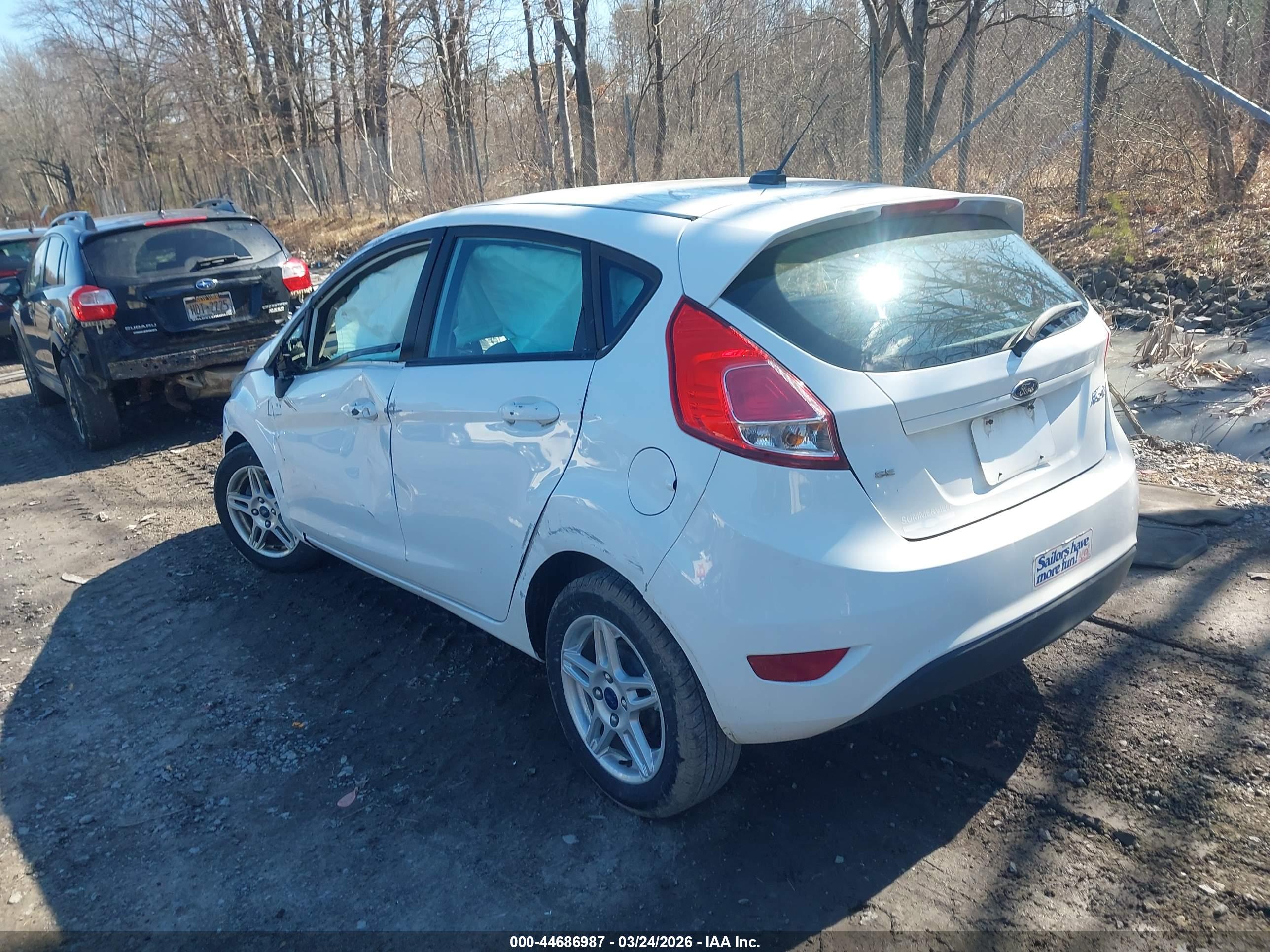 FORD FIESTA image 3