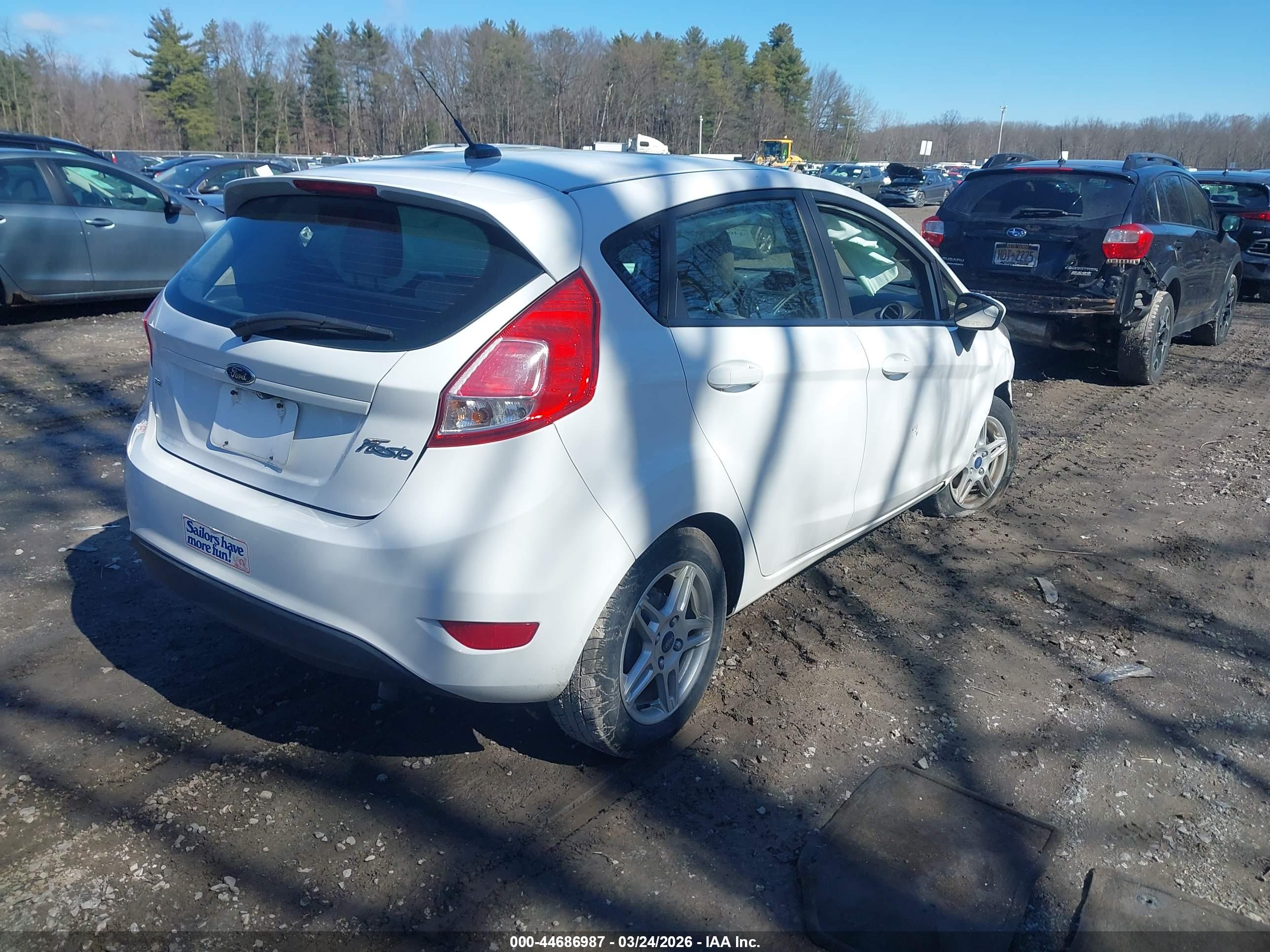 FORD FIESTA image 4