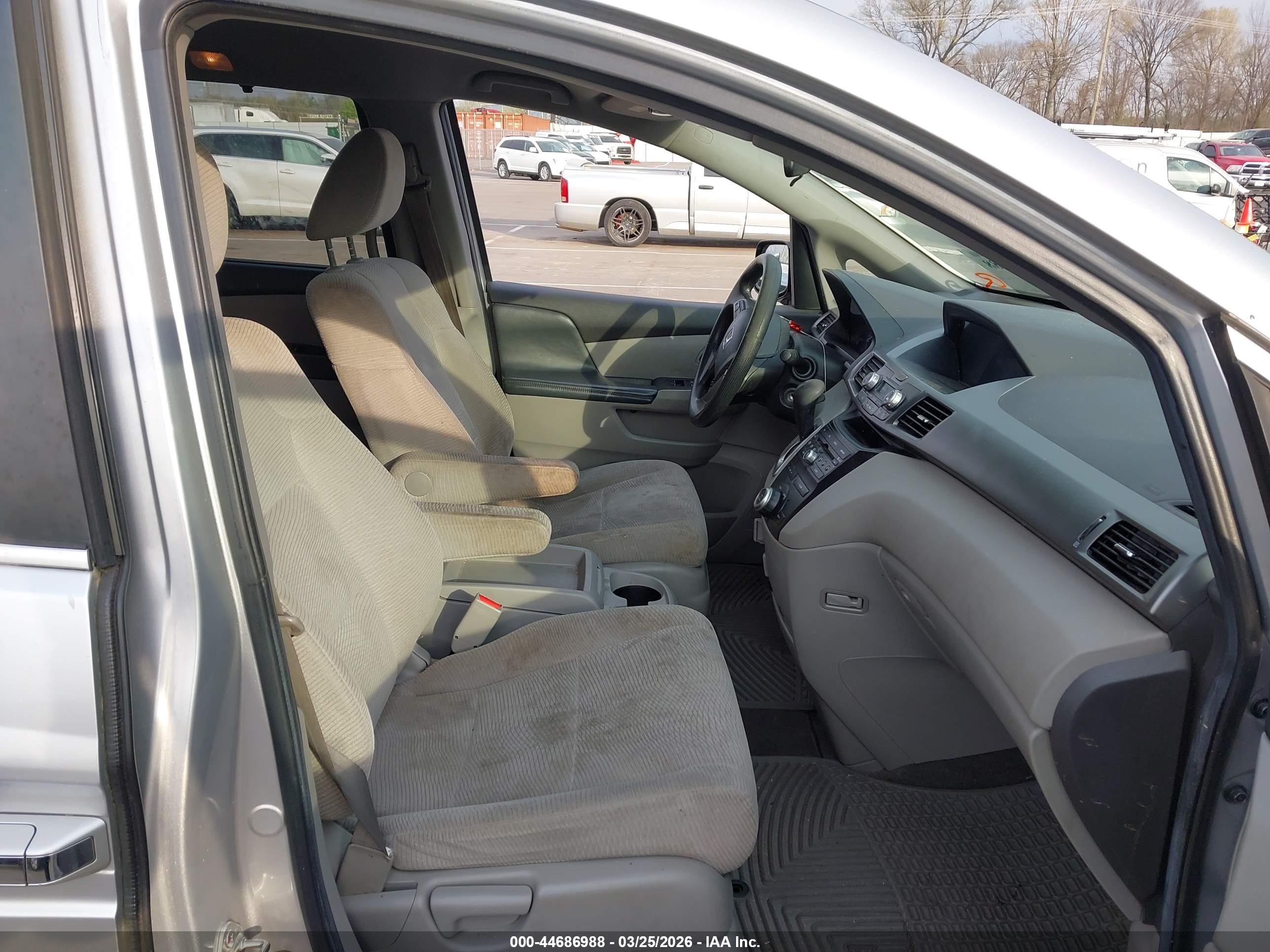 HONDA ODYSSEY image 5