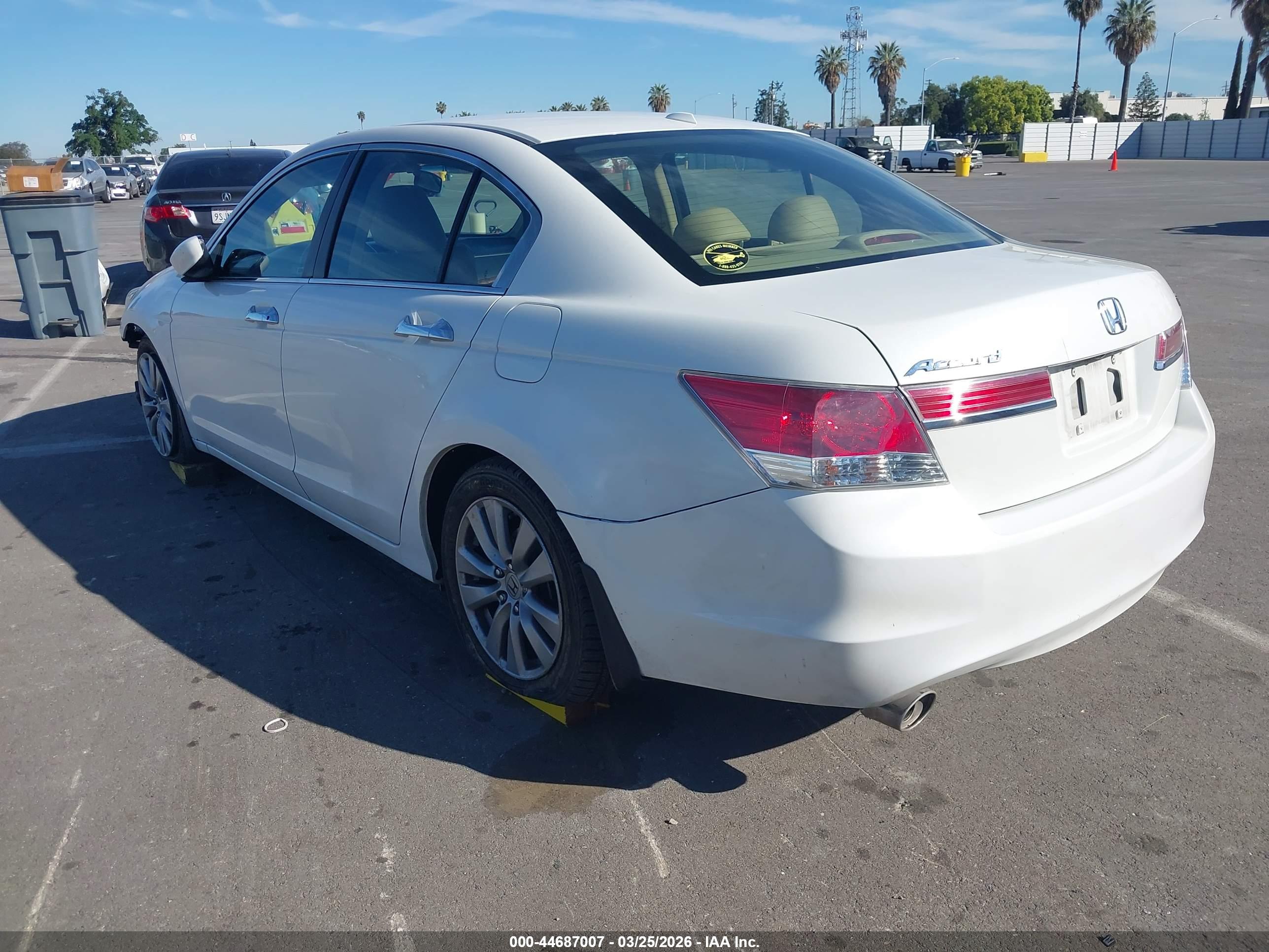 HONDA ACCORD image 3