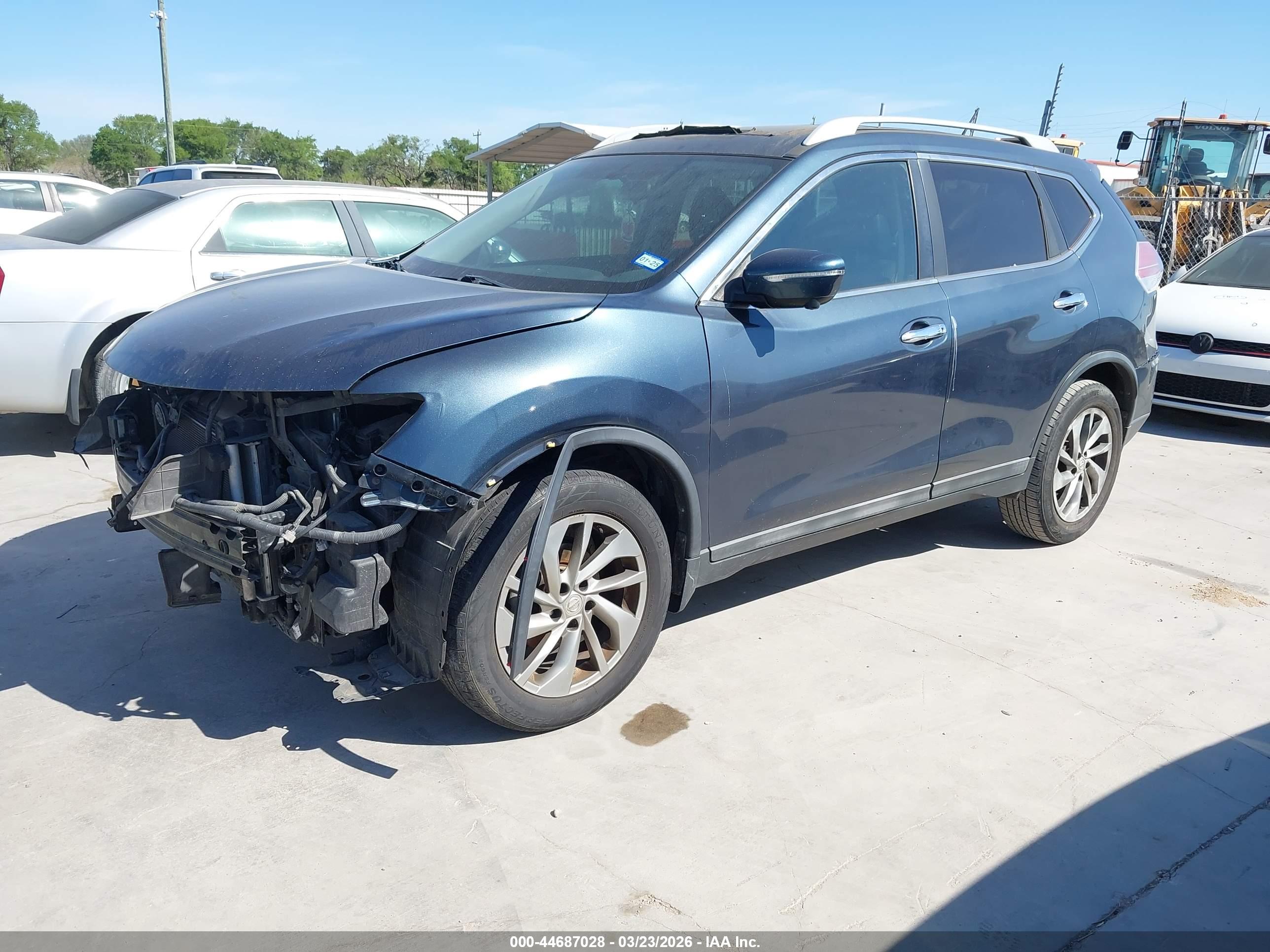 NISSAN ROGUE image 2