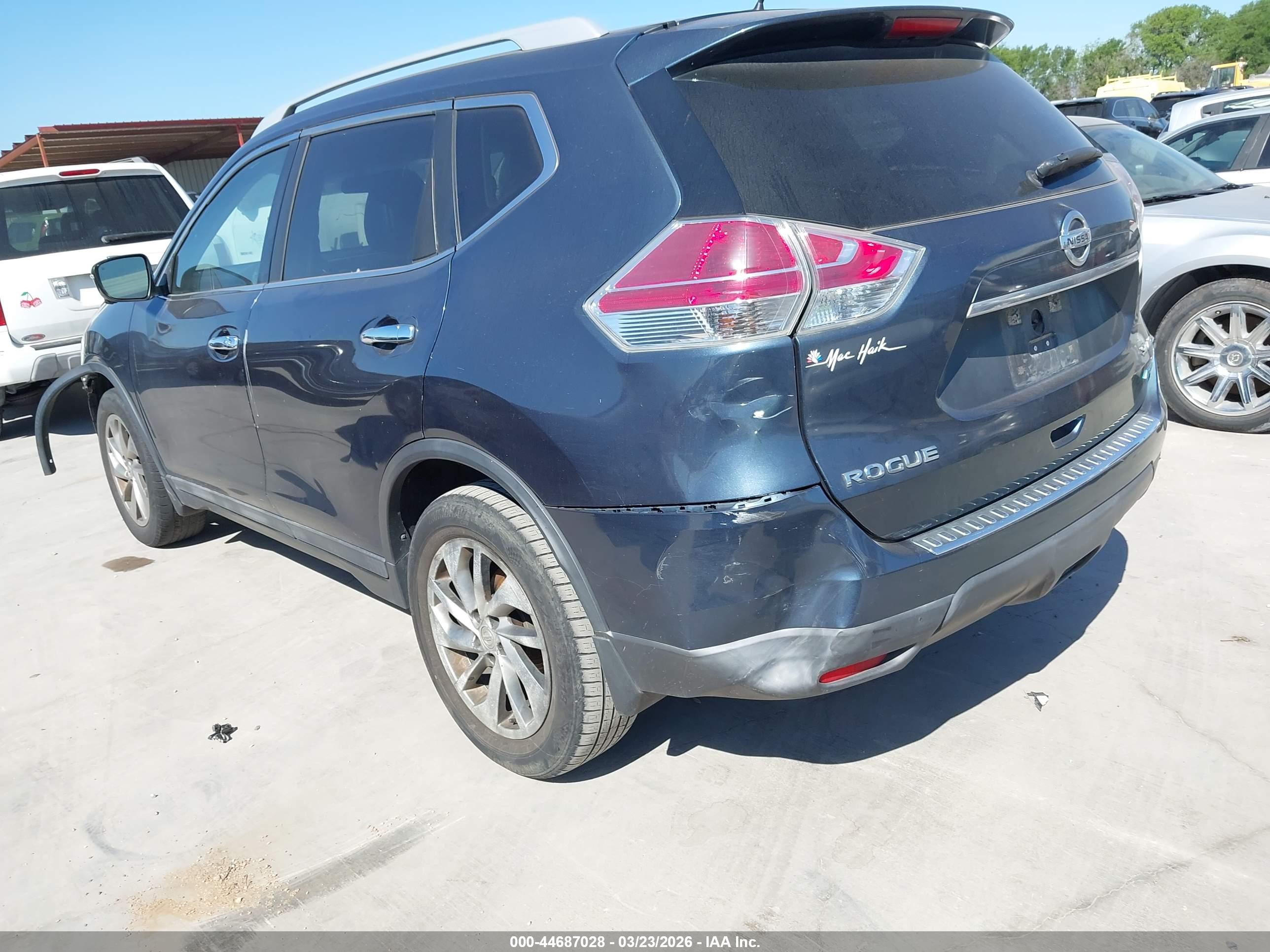 NISSAN ROGUE image 3
