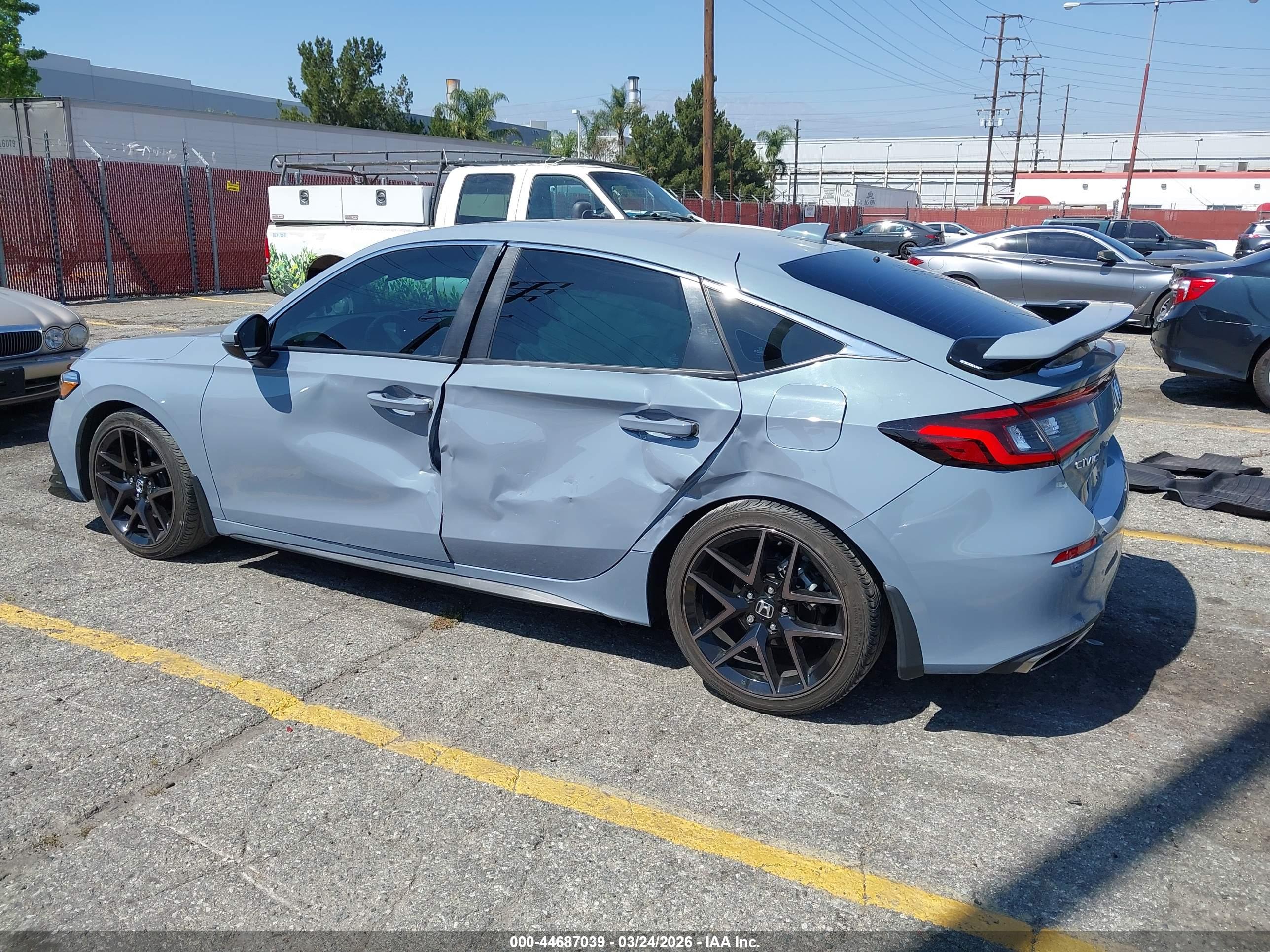 HONDA CIVIC image 3