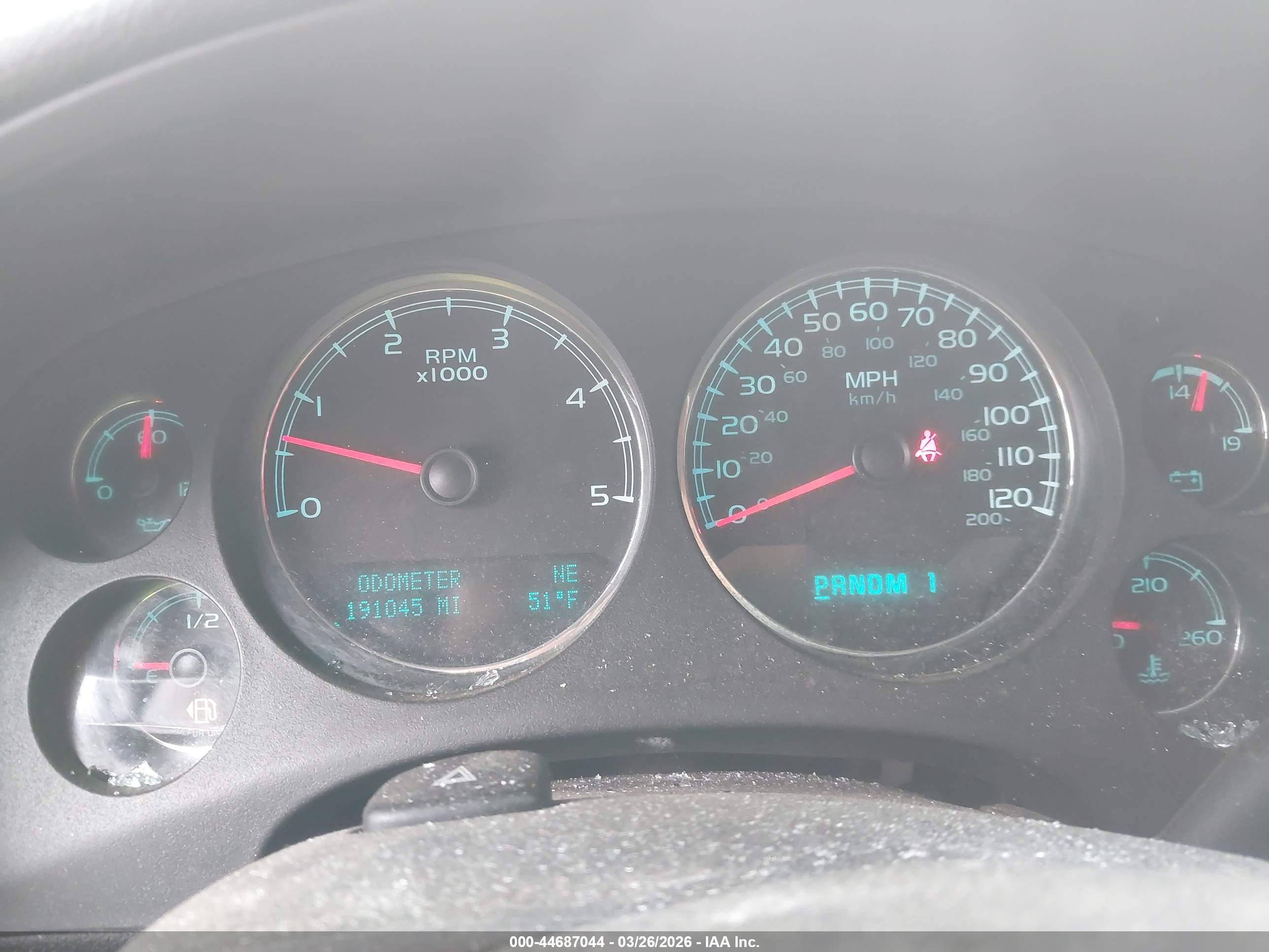 CHEVROLET SILVERADO image 7