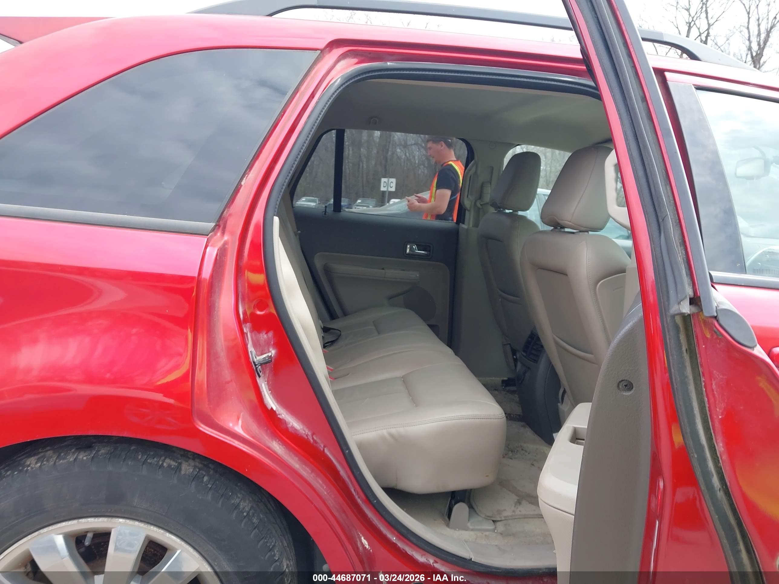 FORD EDGE image 8