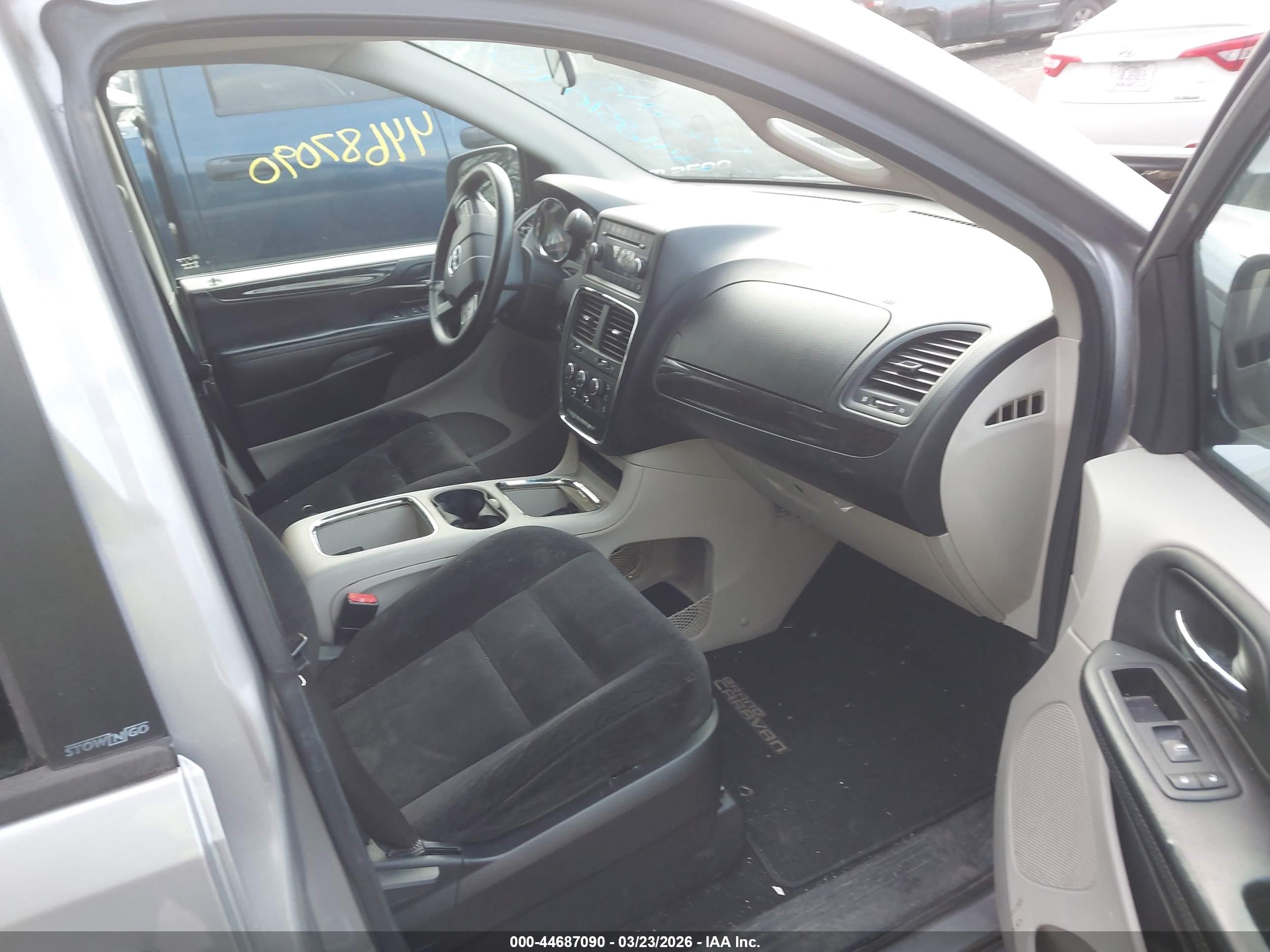 DODGE GRAND image 5