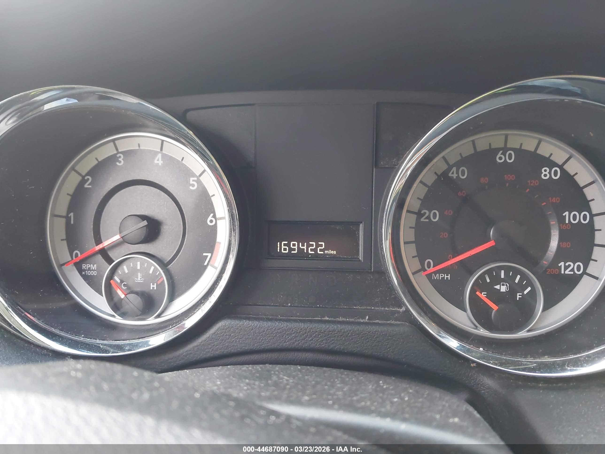 DODGE GRAND image 7