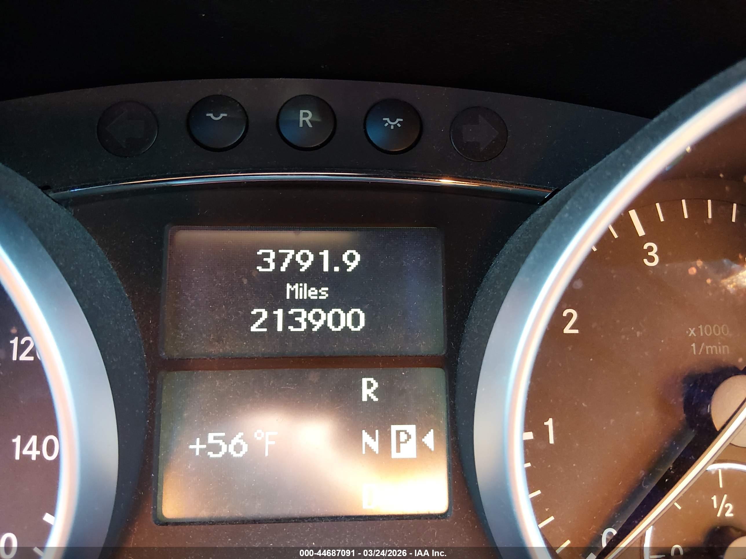 MERCEDES-BENZ ML image 7