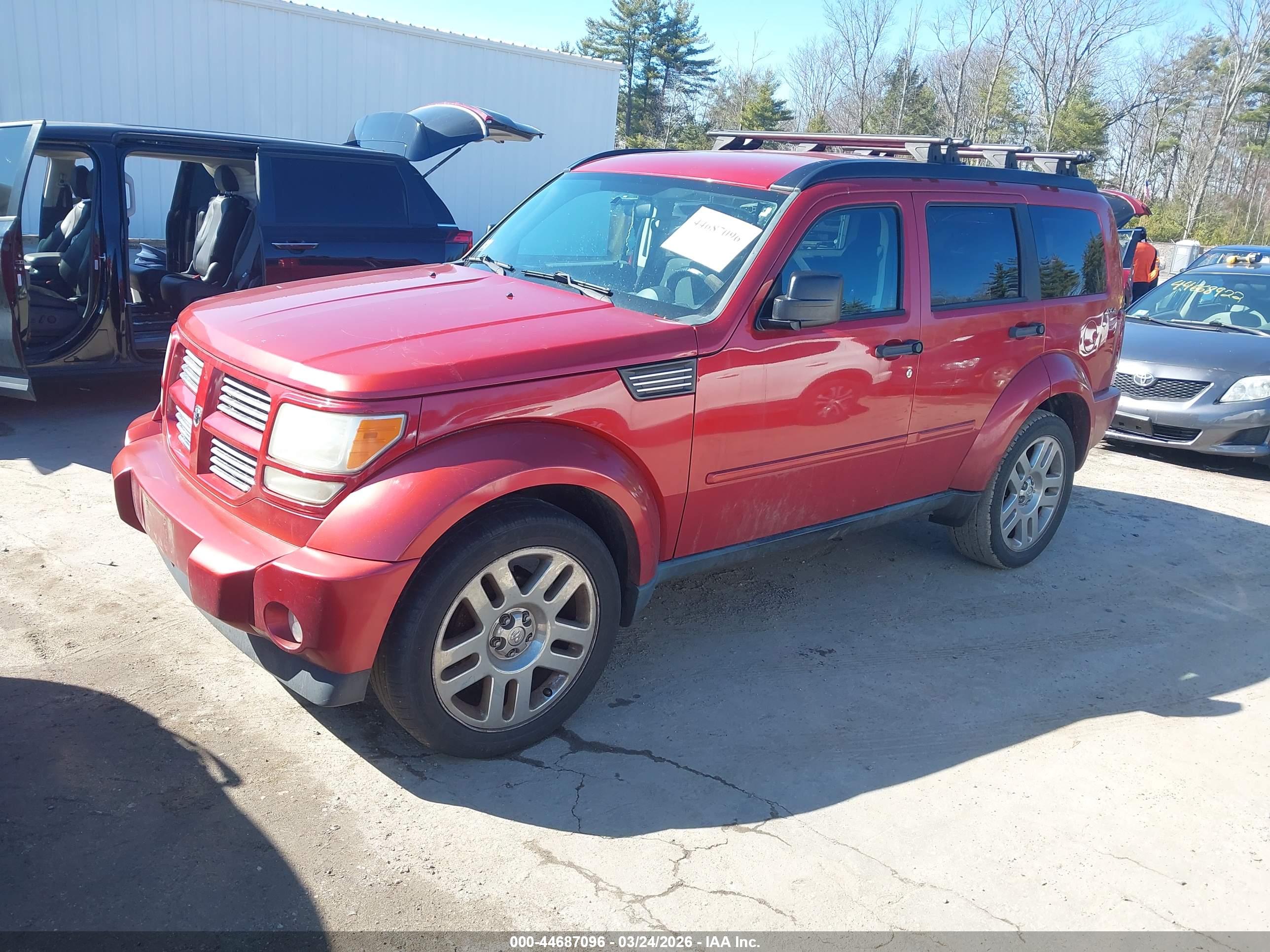 DODGE NITRO image 2