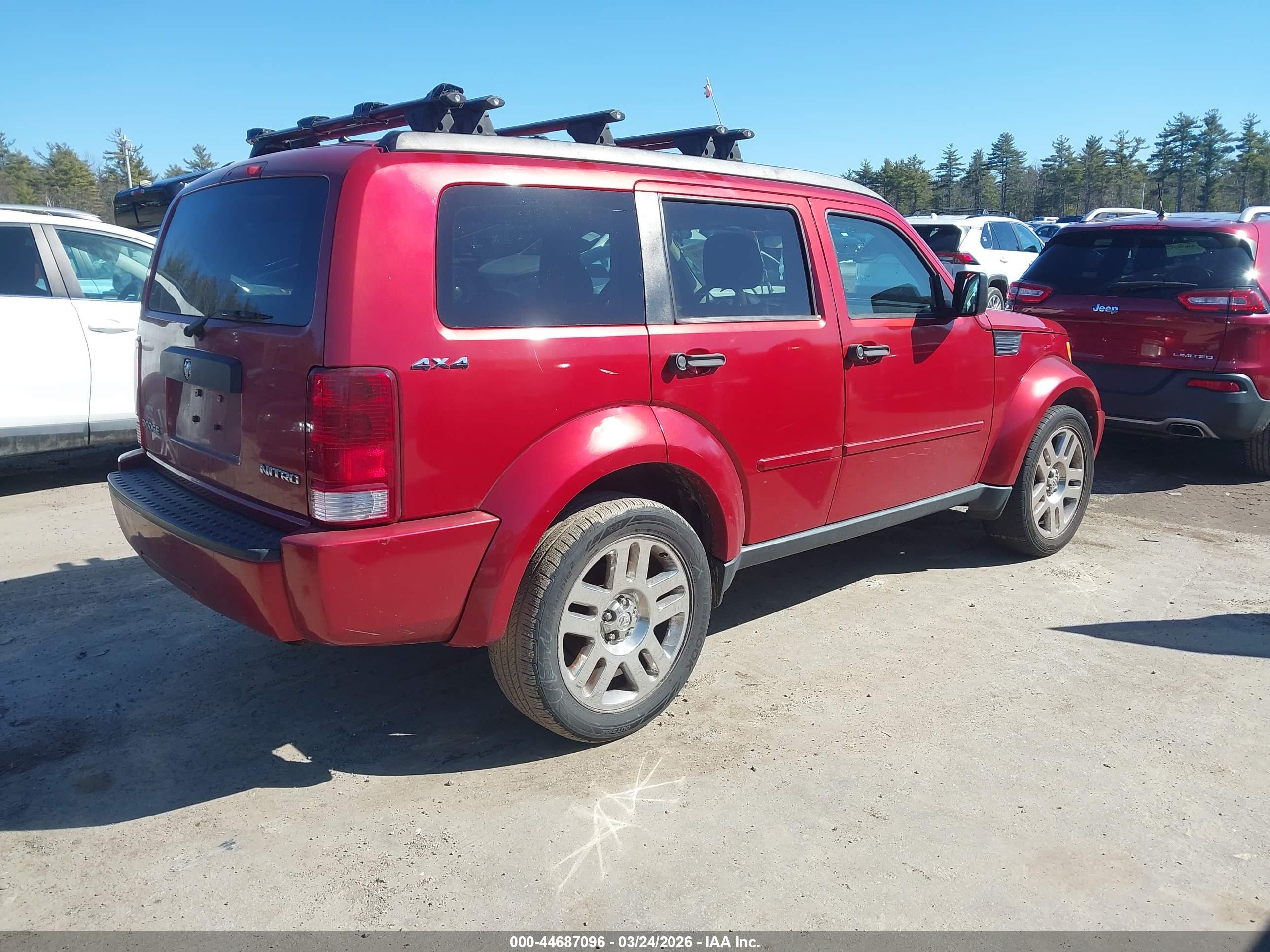 DODGE NITRO image 4