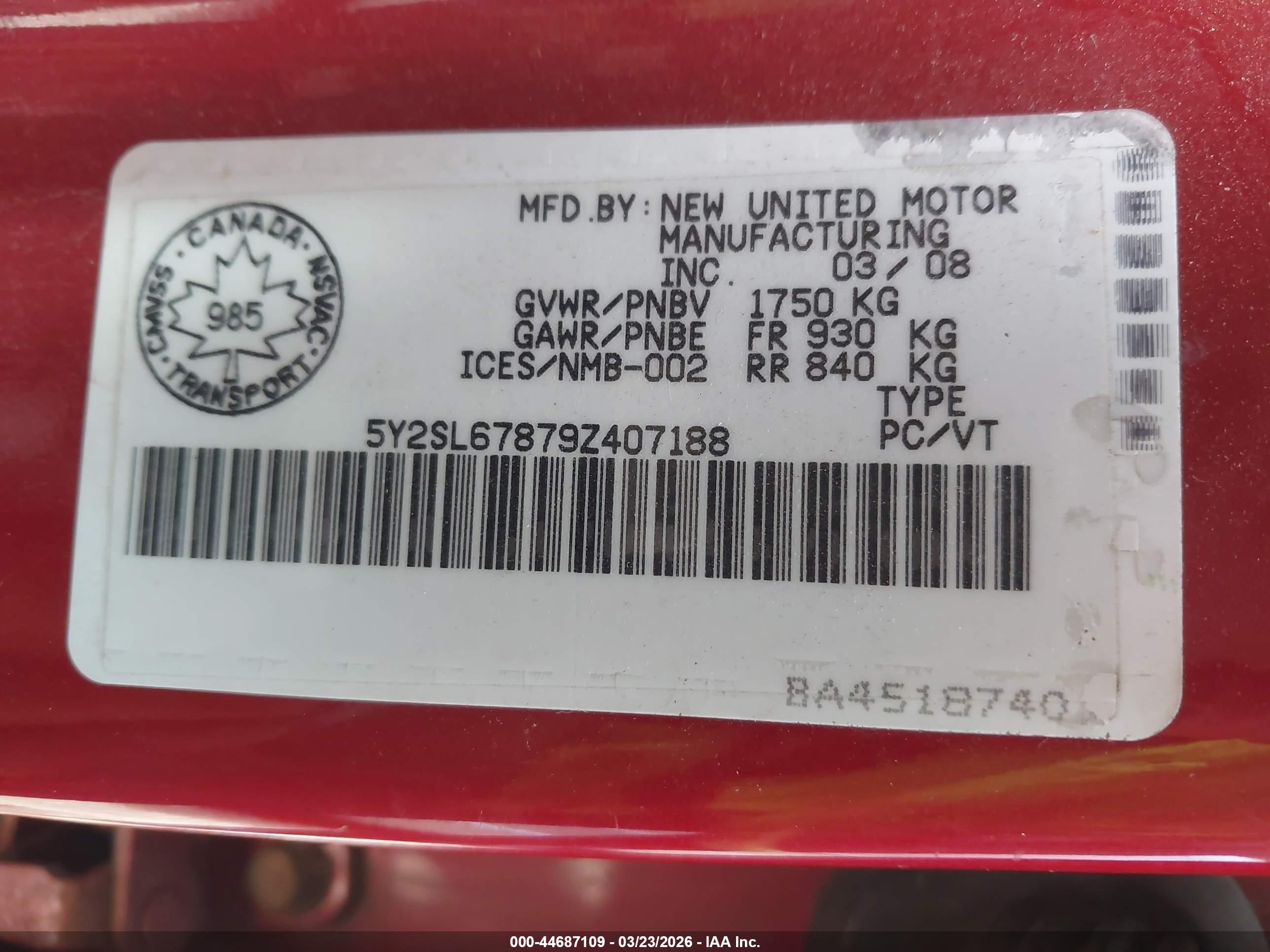 PONTIAC VIBE image 9