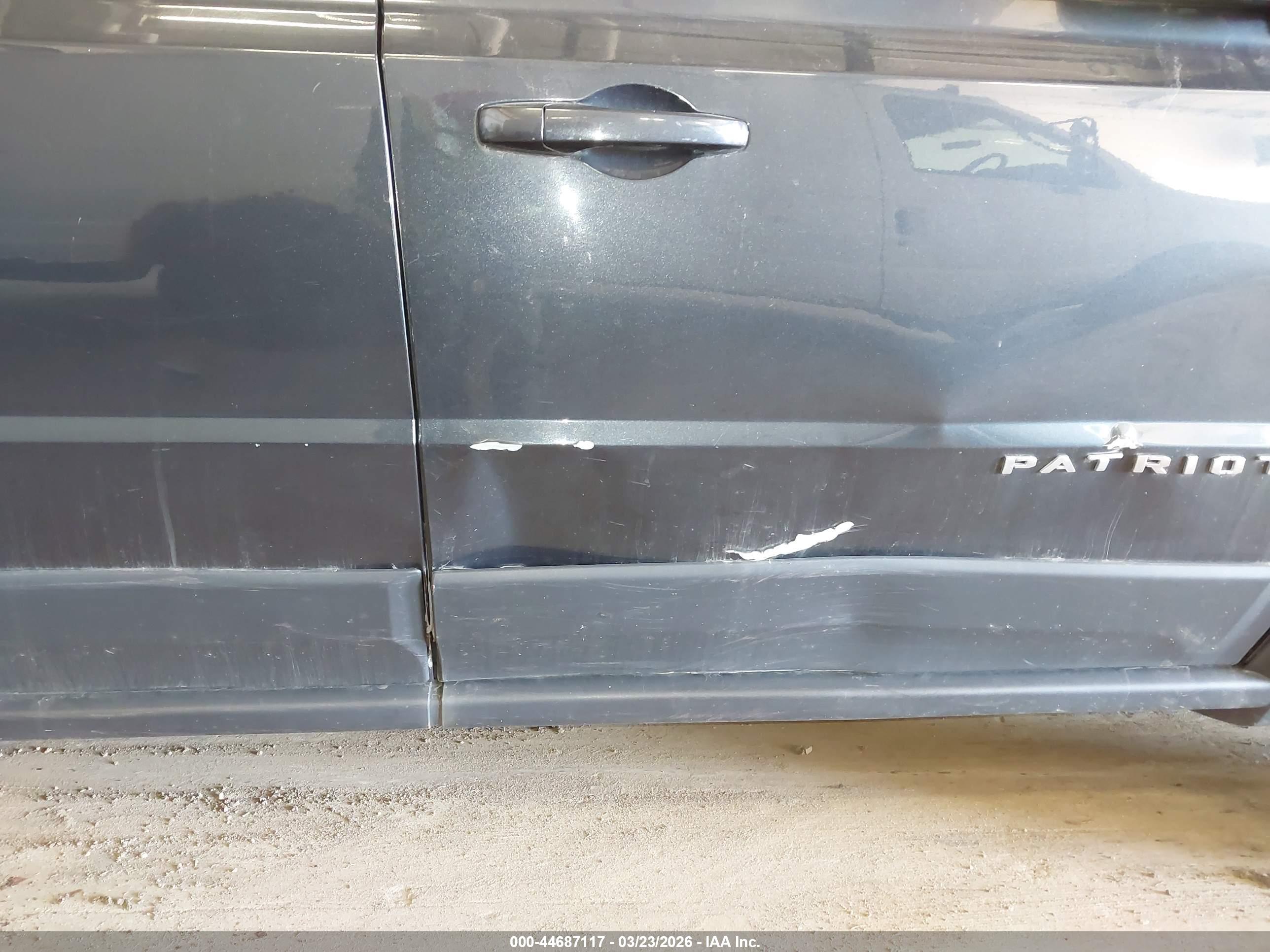 JEEP PATRIOT image 6