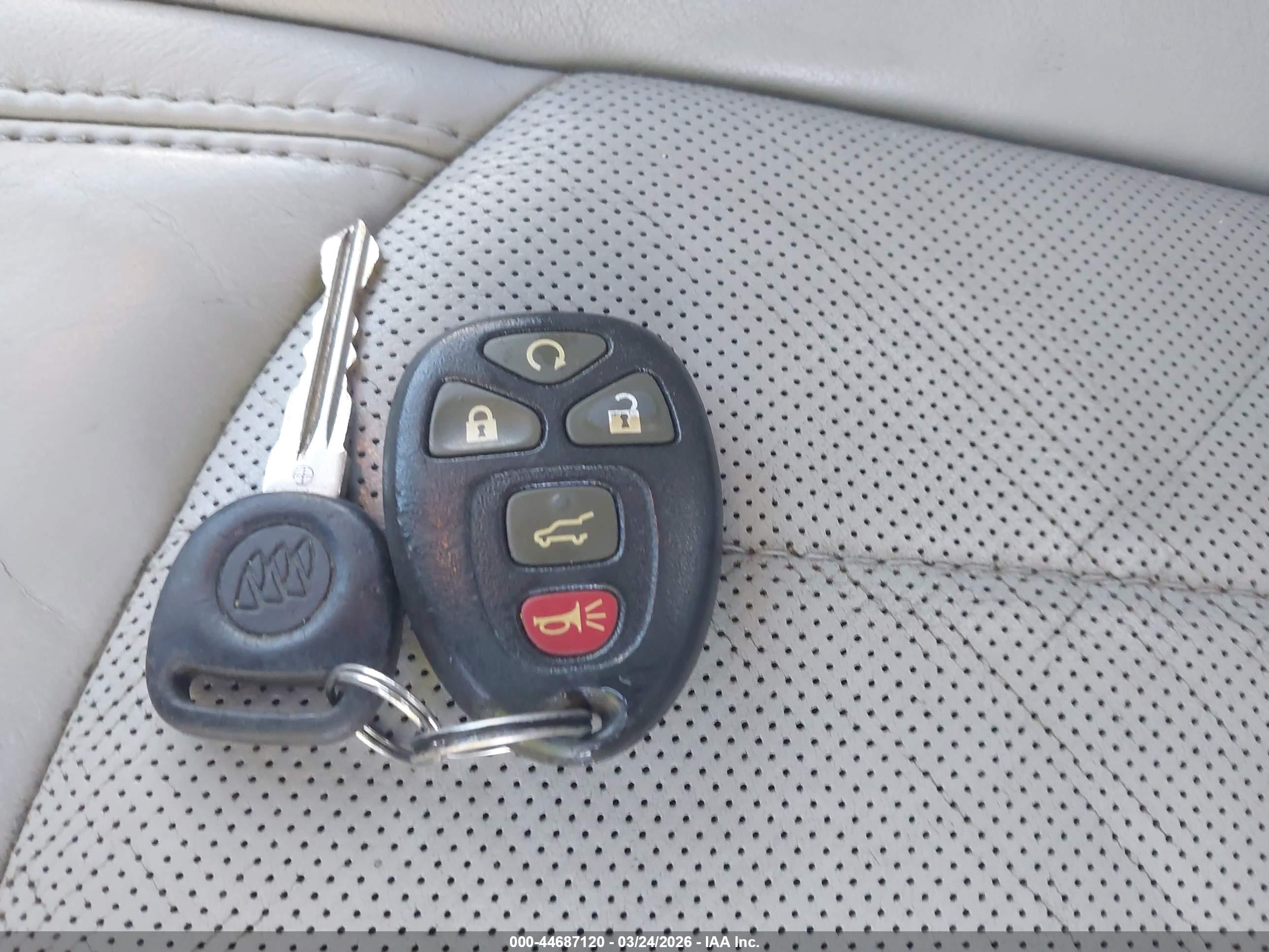 BUICK ENCLAVE image 11