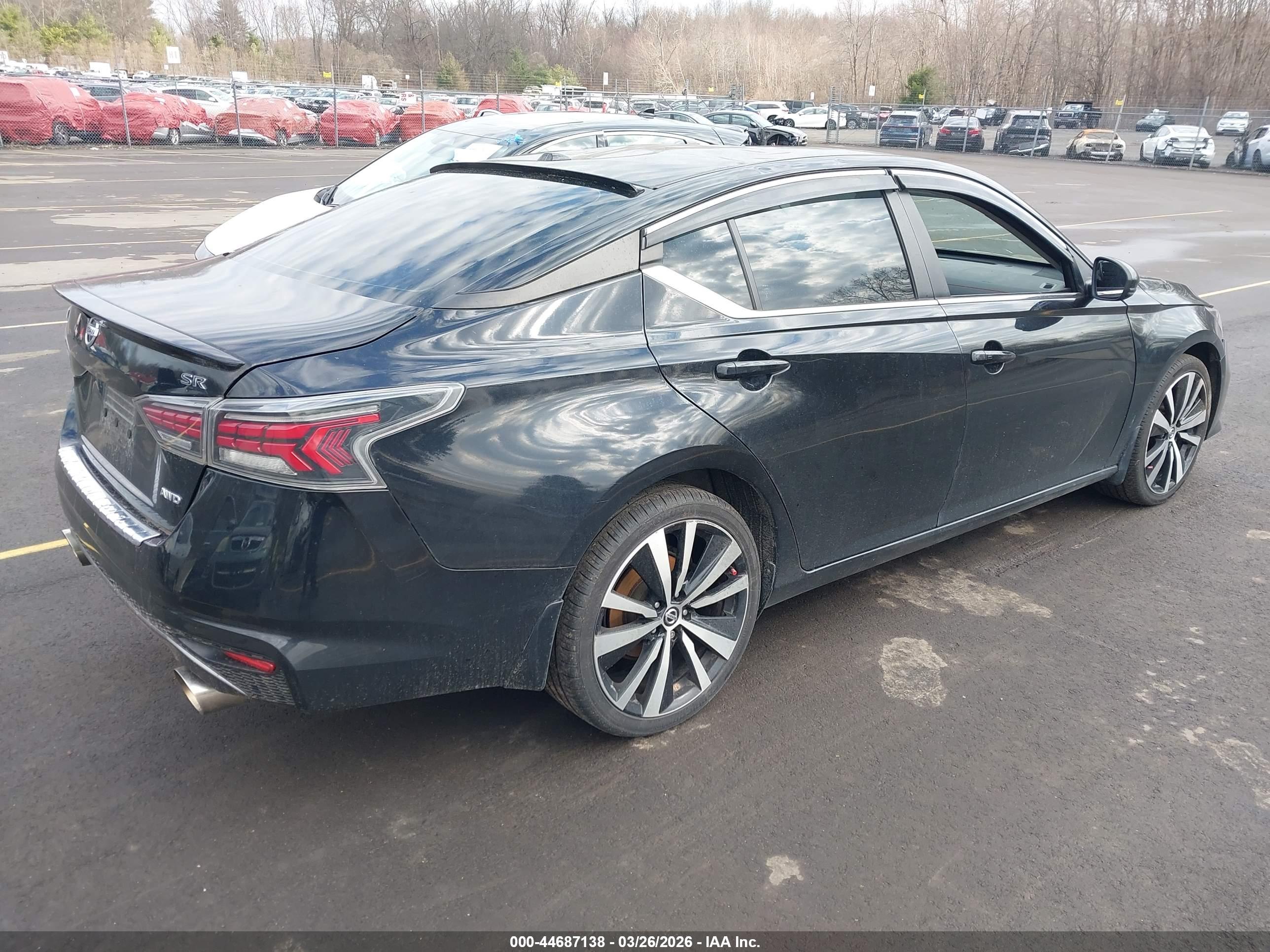 NISSAN ALTIMA image 4