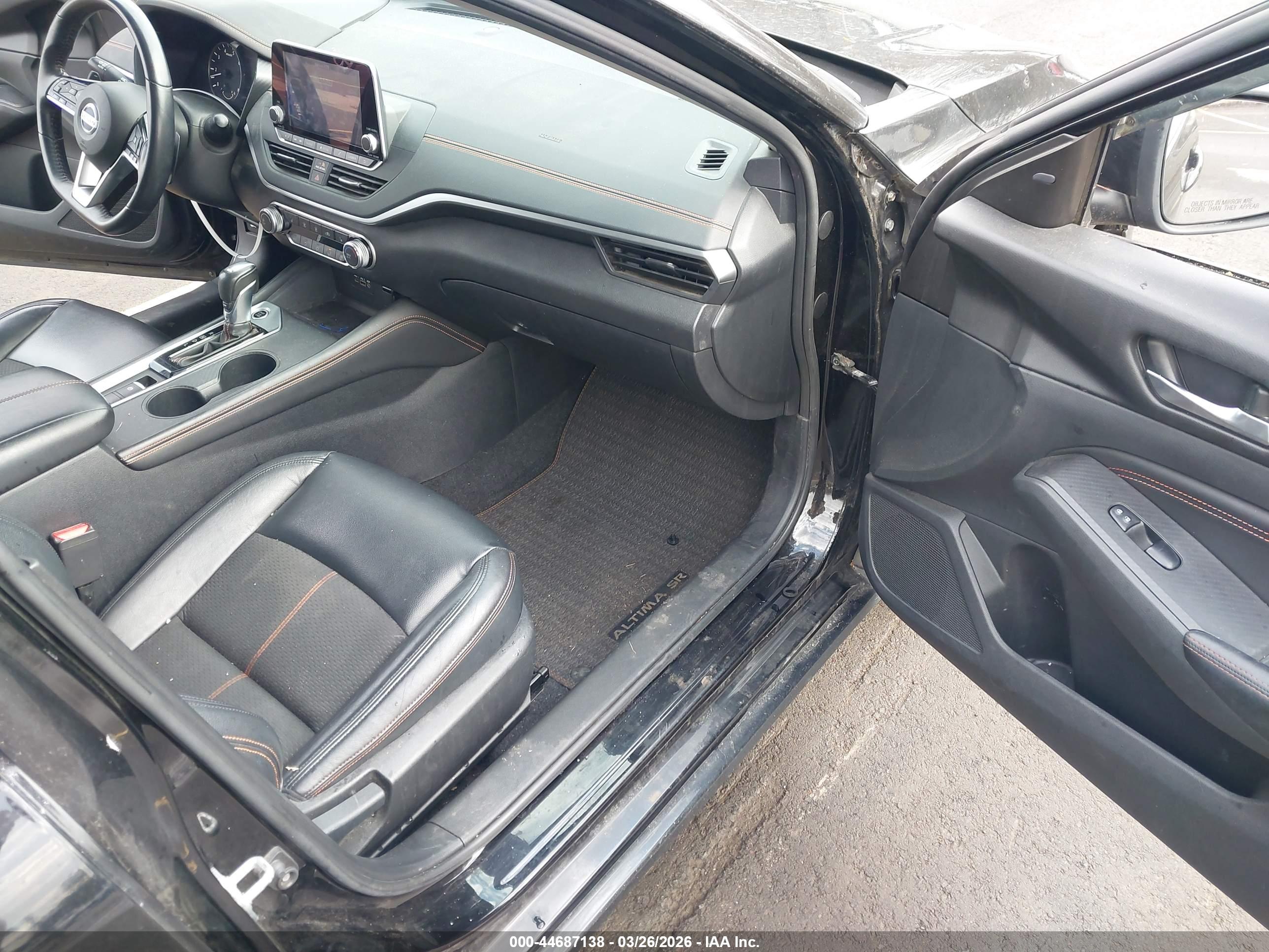 NISSAN ALTIMA image 5