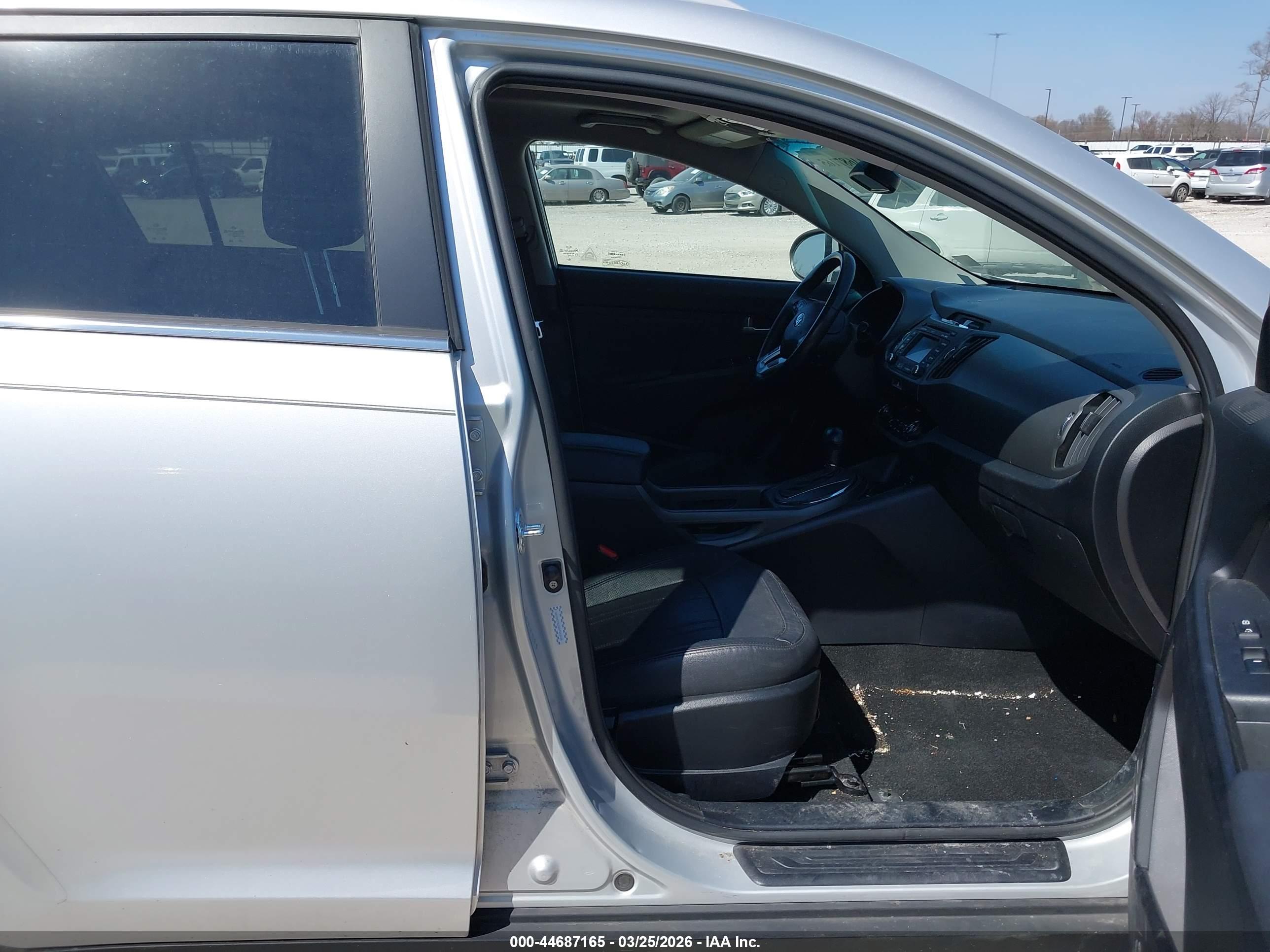 KIA SPORTAGE image 5