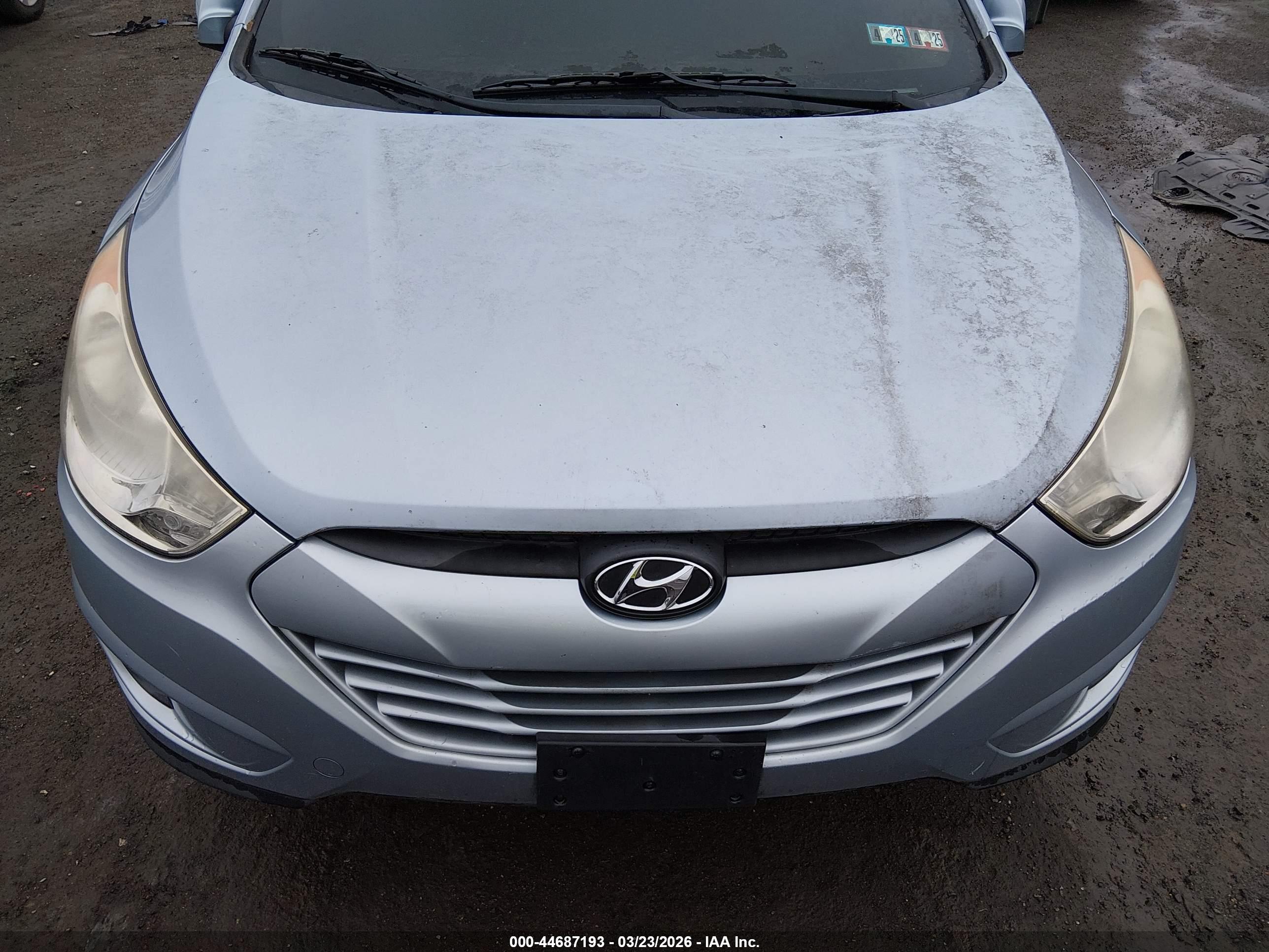 HYUNDAI TUCSON image 6