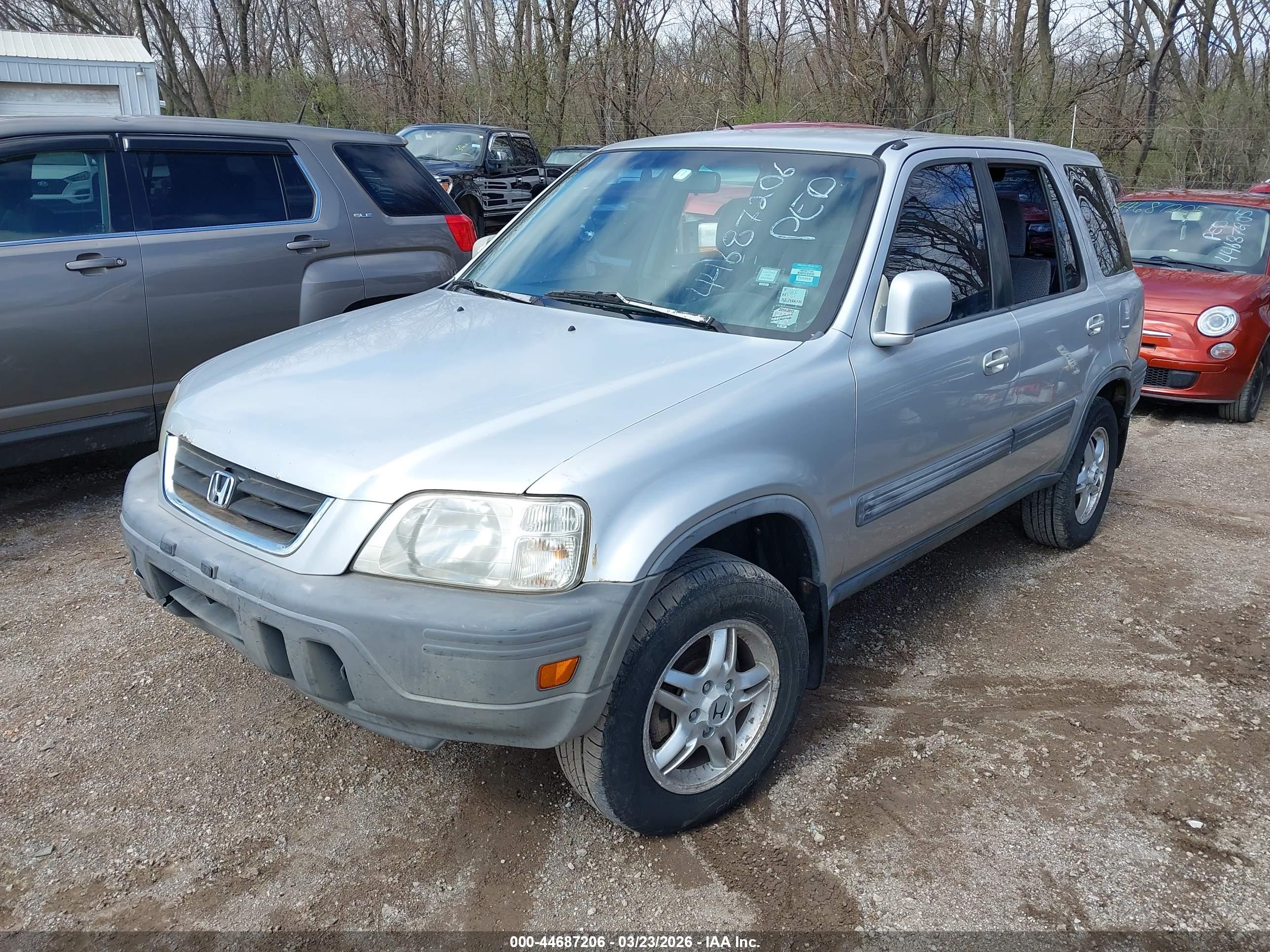 HONDA CR-V image 2