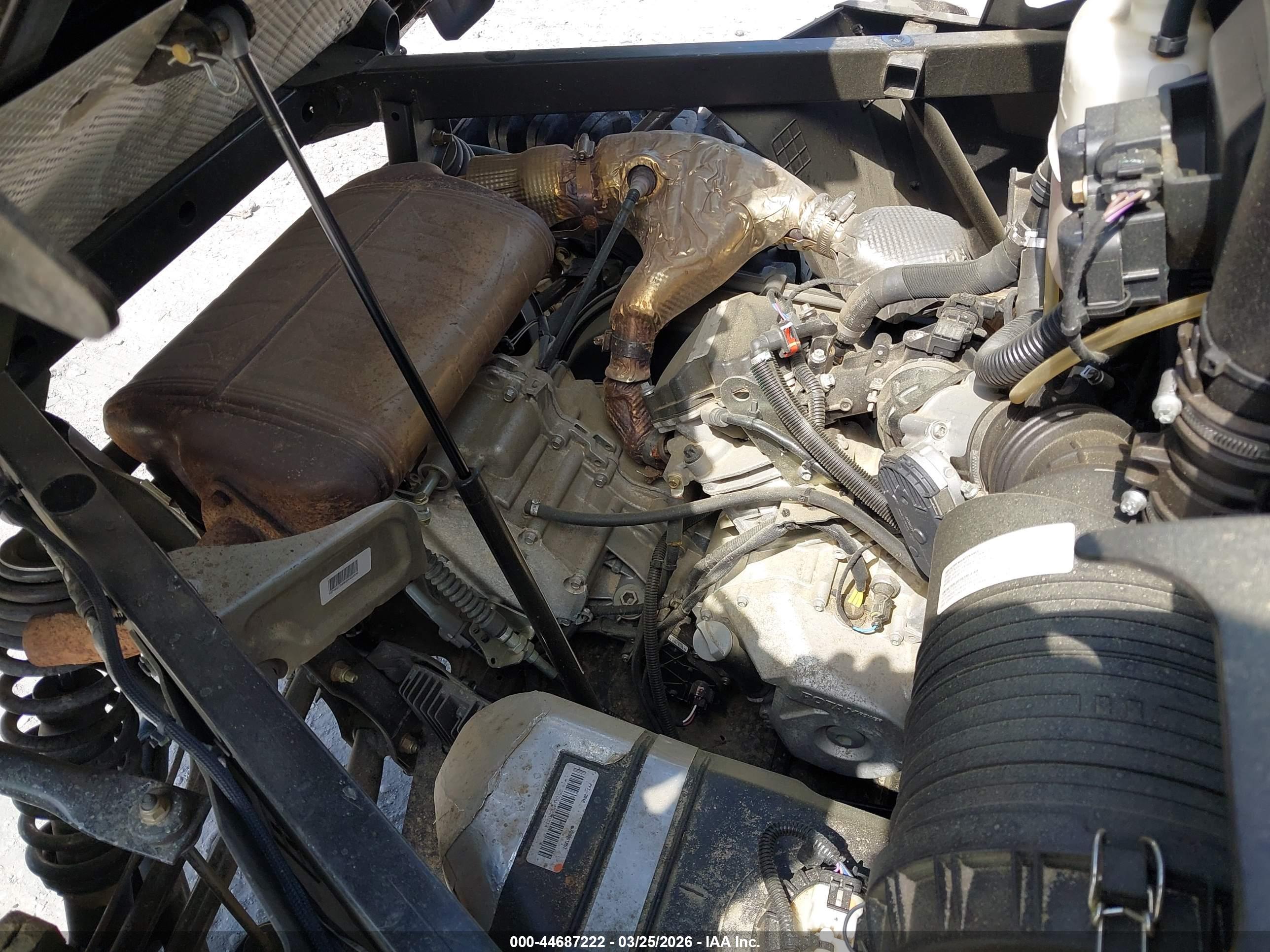 CAN-AM DEFENDER image 8