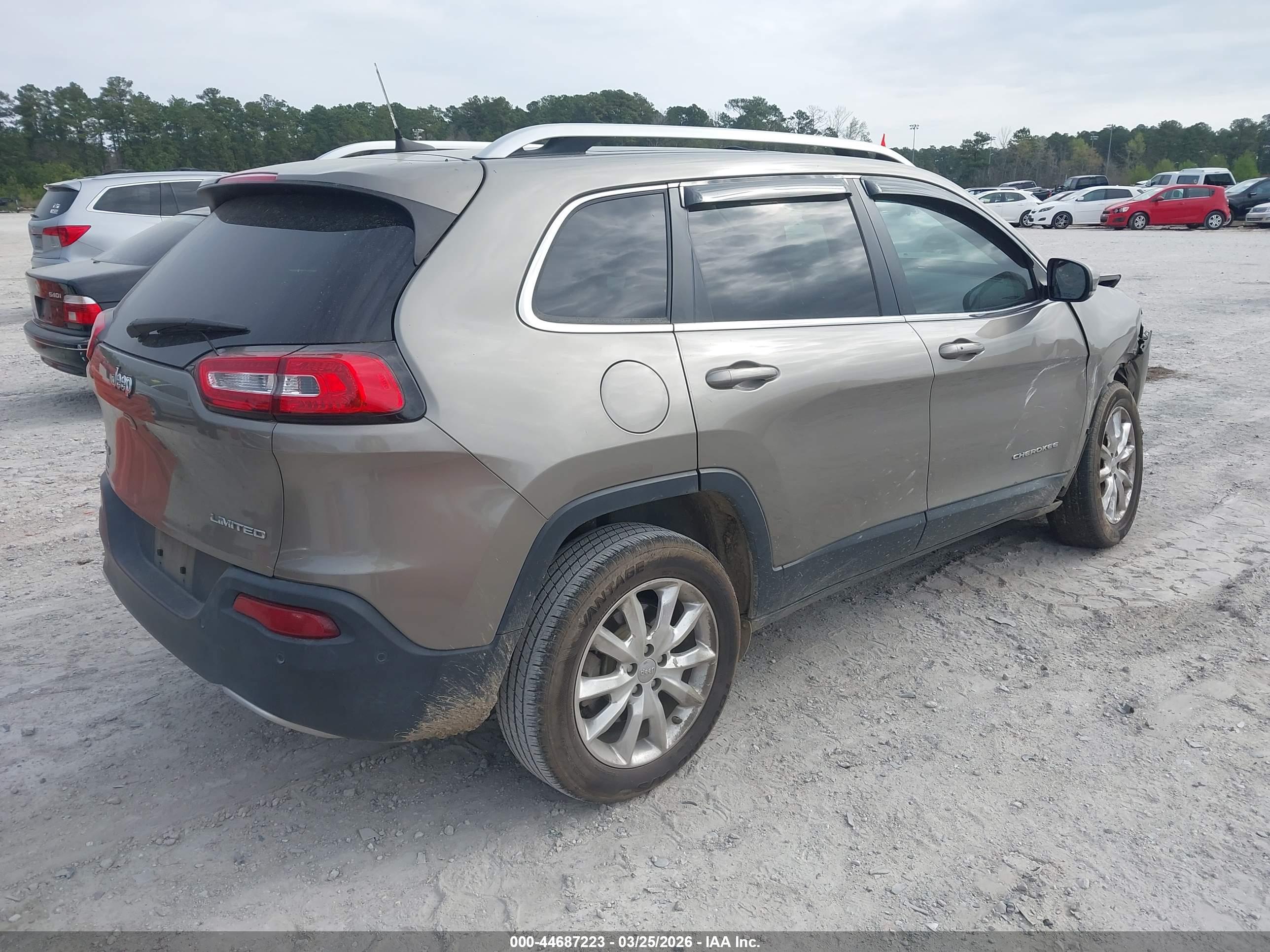 JEEP CHEROKEE image 4