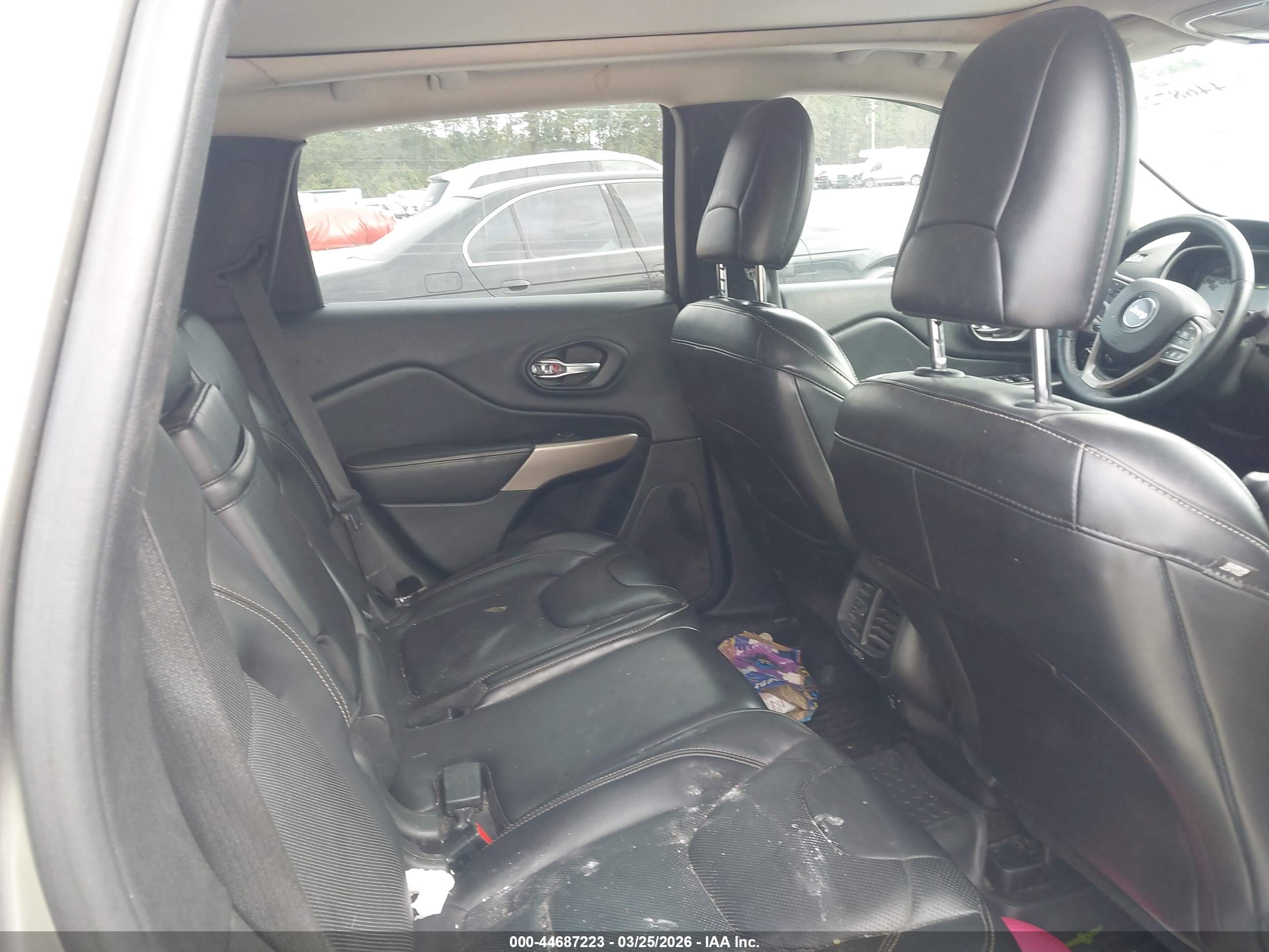 JEEP CHEROKEE image 8