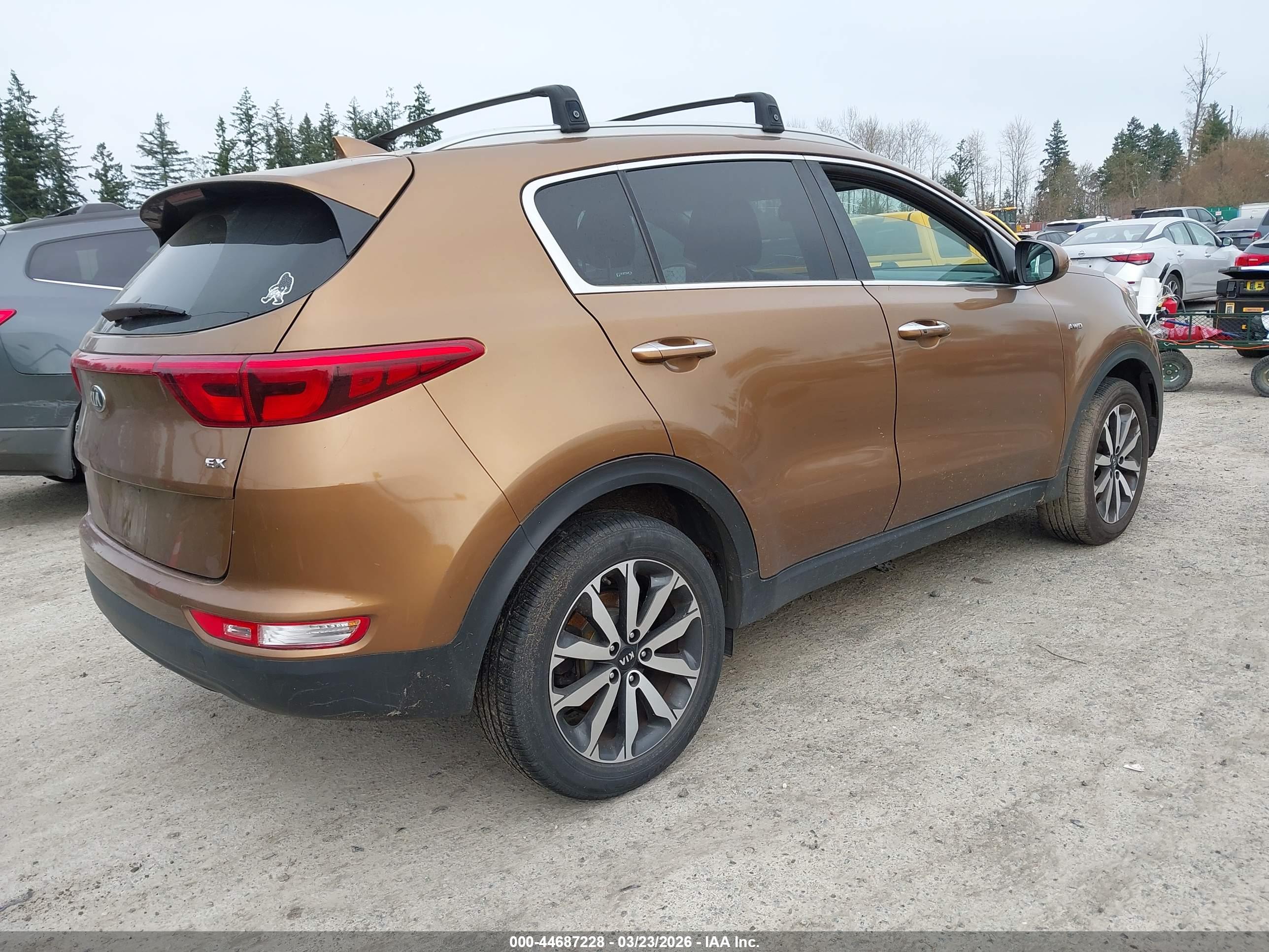 KIA SPORTAGE image 4