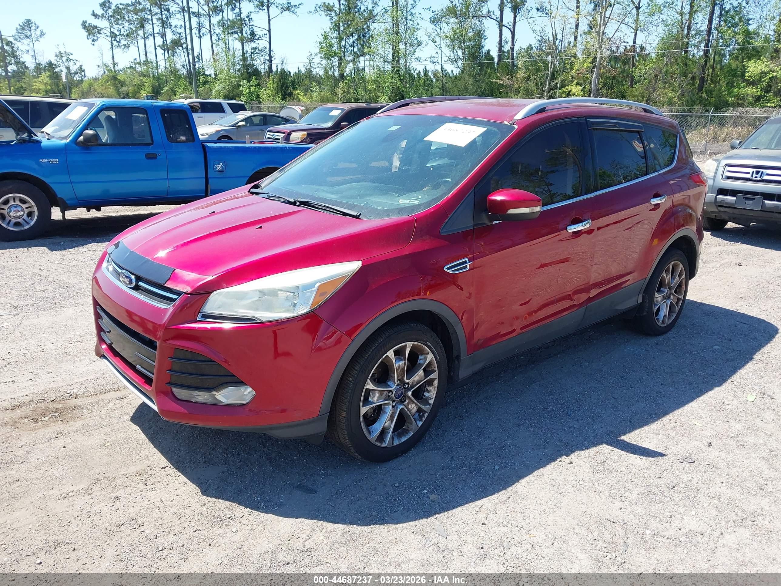 FORD ESCAPE image 2