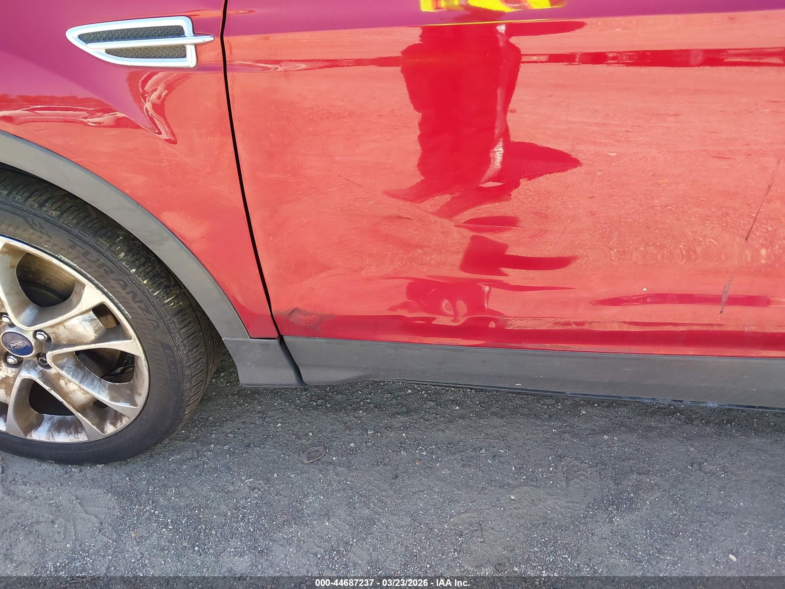 FORD ESCAPE image 6