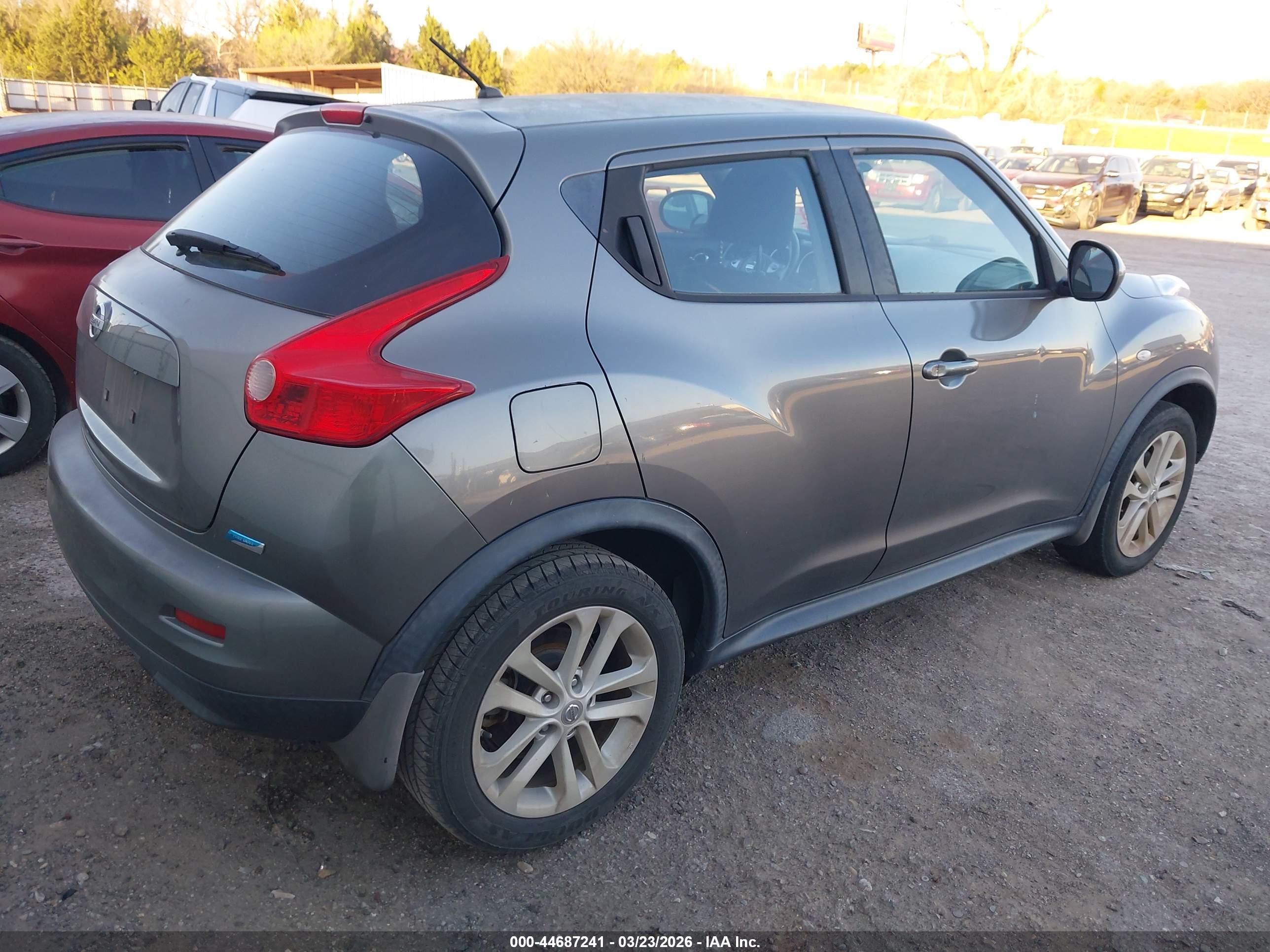 NISSAN JUKE image 4