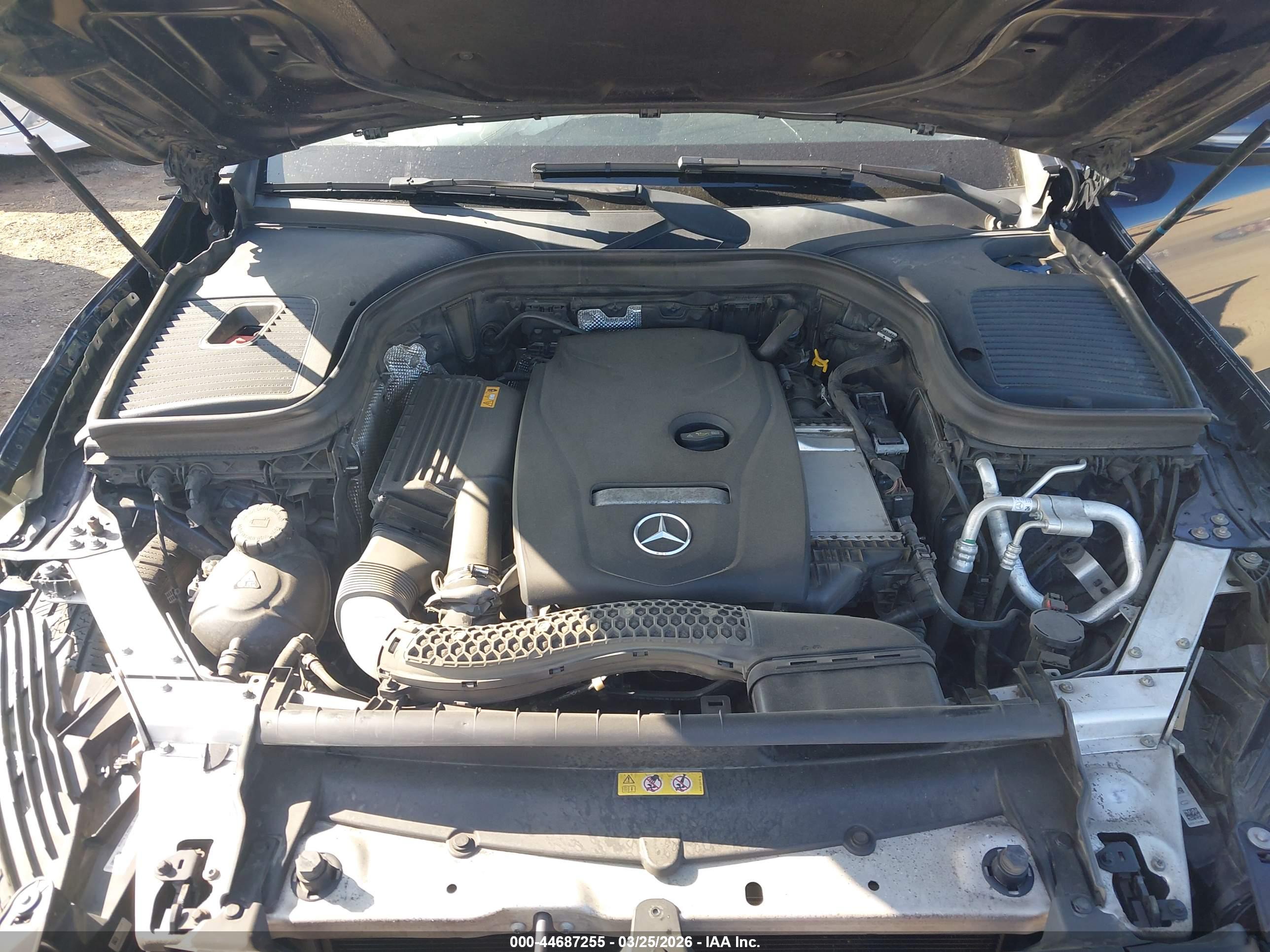 MERCEDES-BENZ GLC image 10