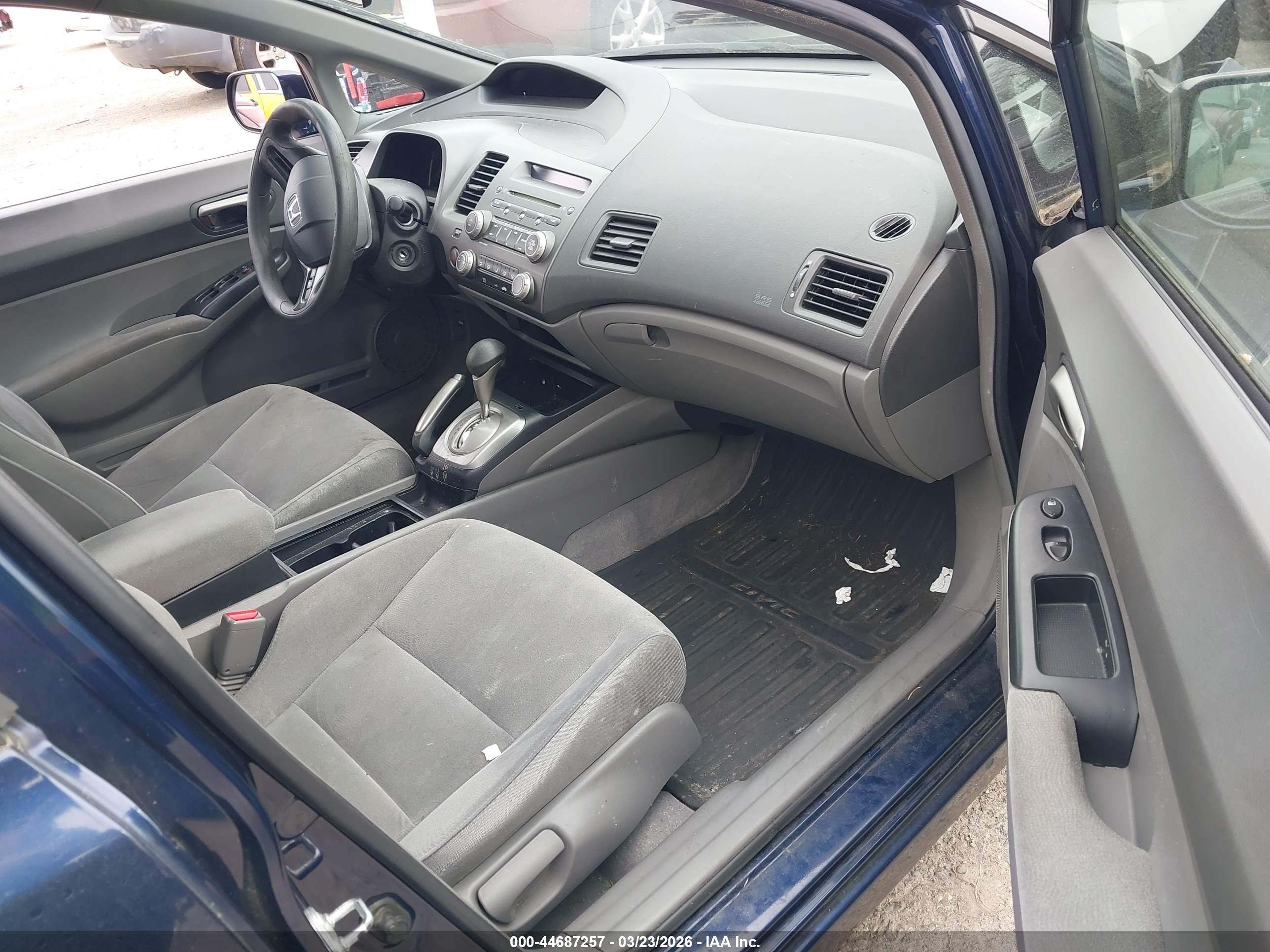 HONDA CIVIC image 5