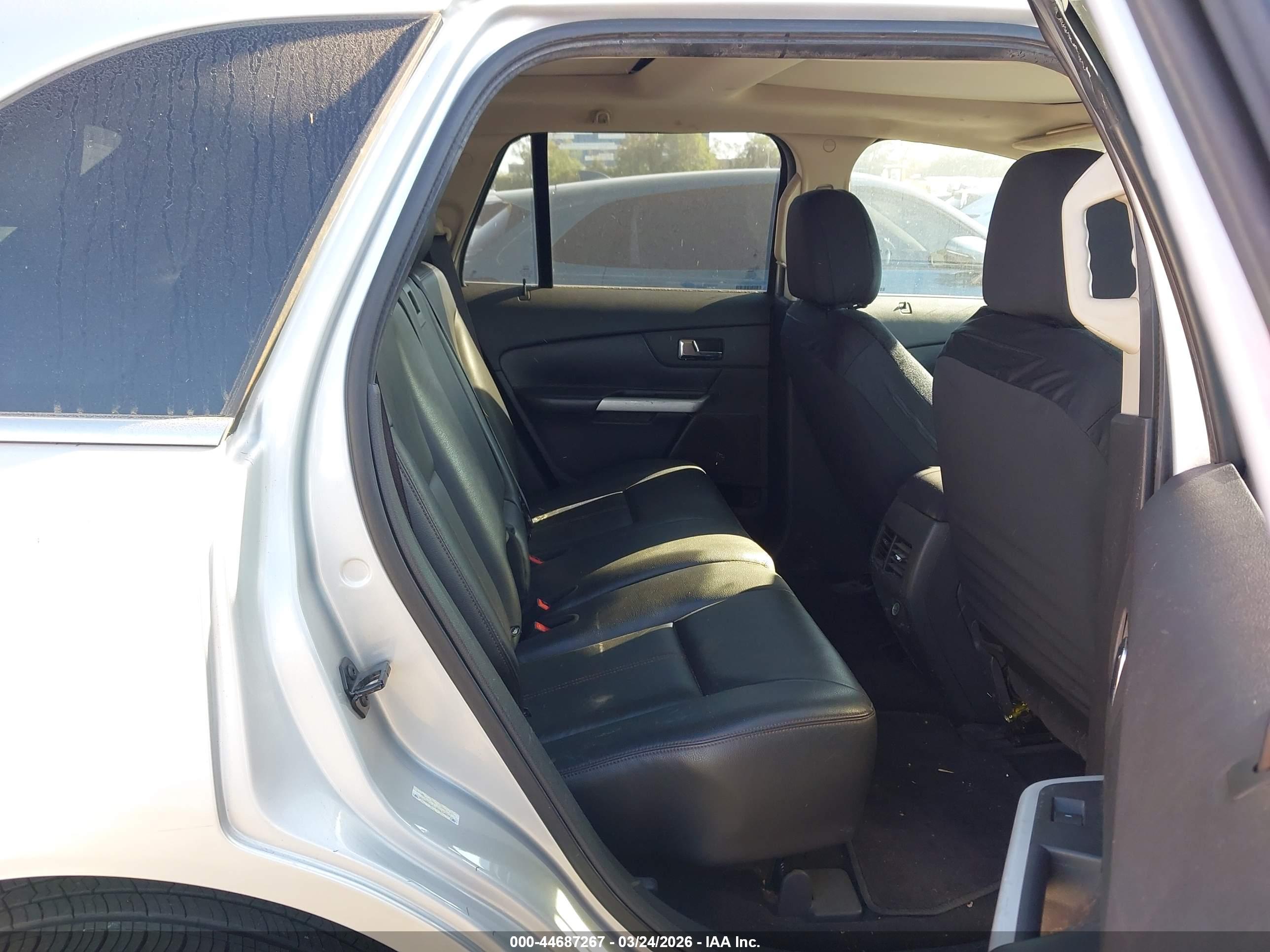 FORD EDGE image 8