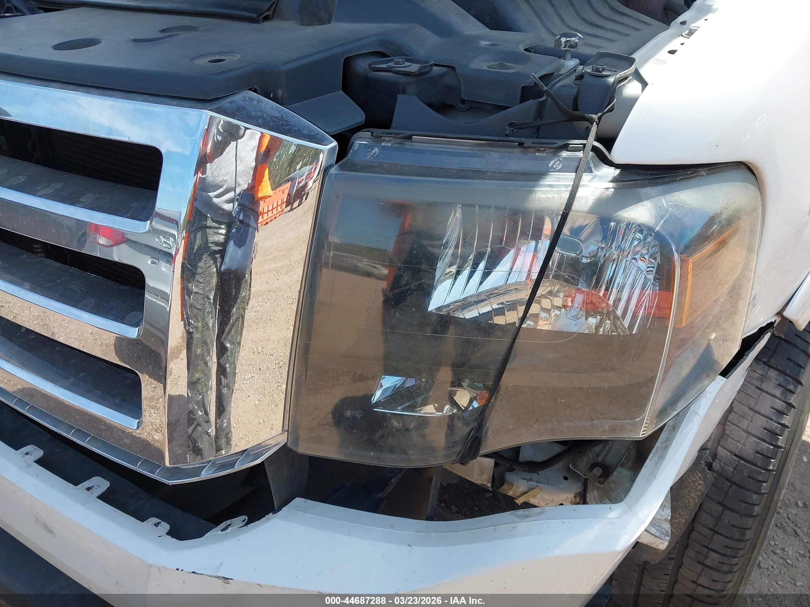 FORD EXPEDITION image 6