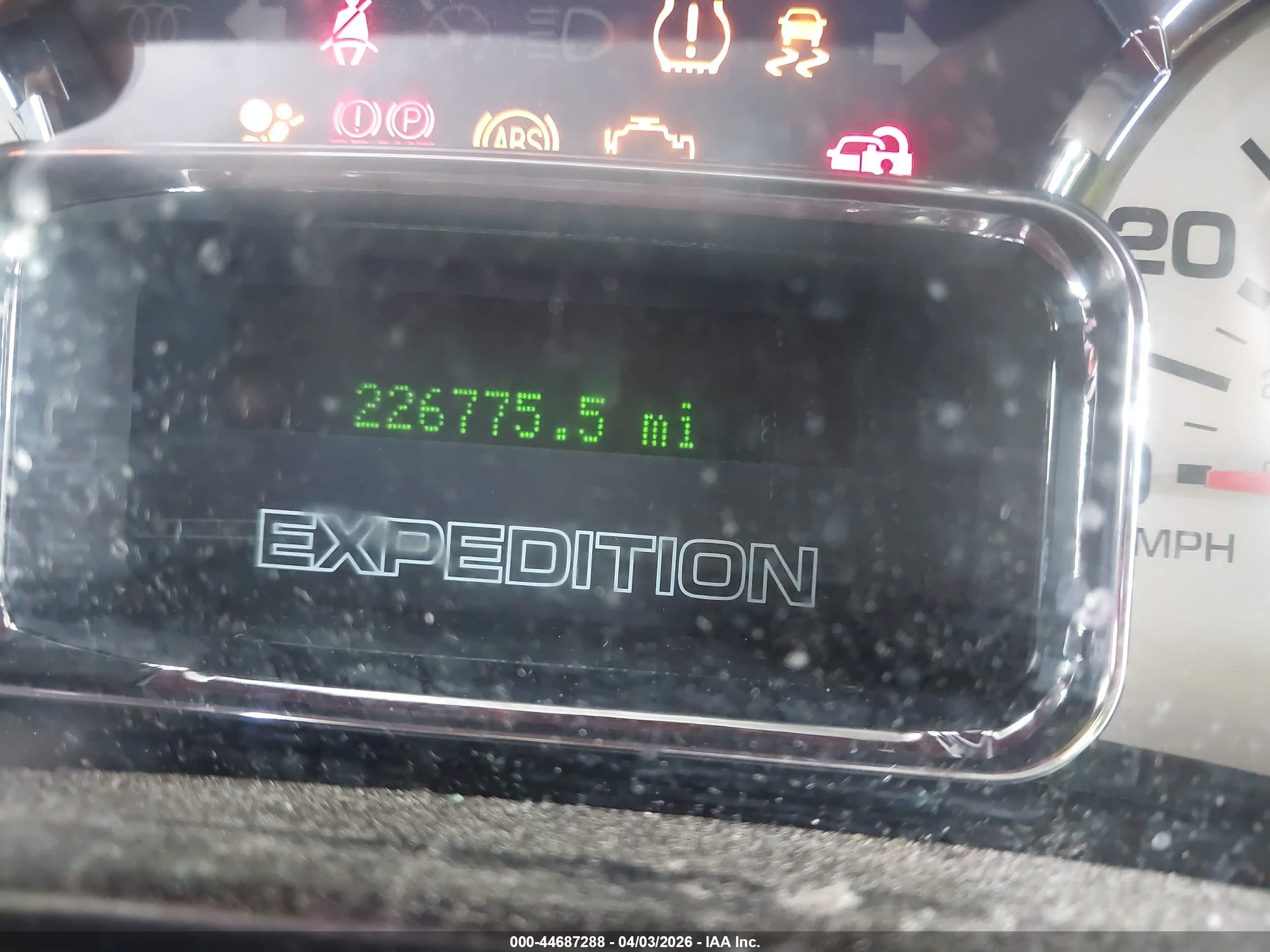 FORD EXPEDITION image 7