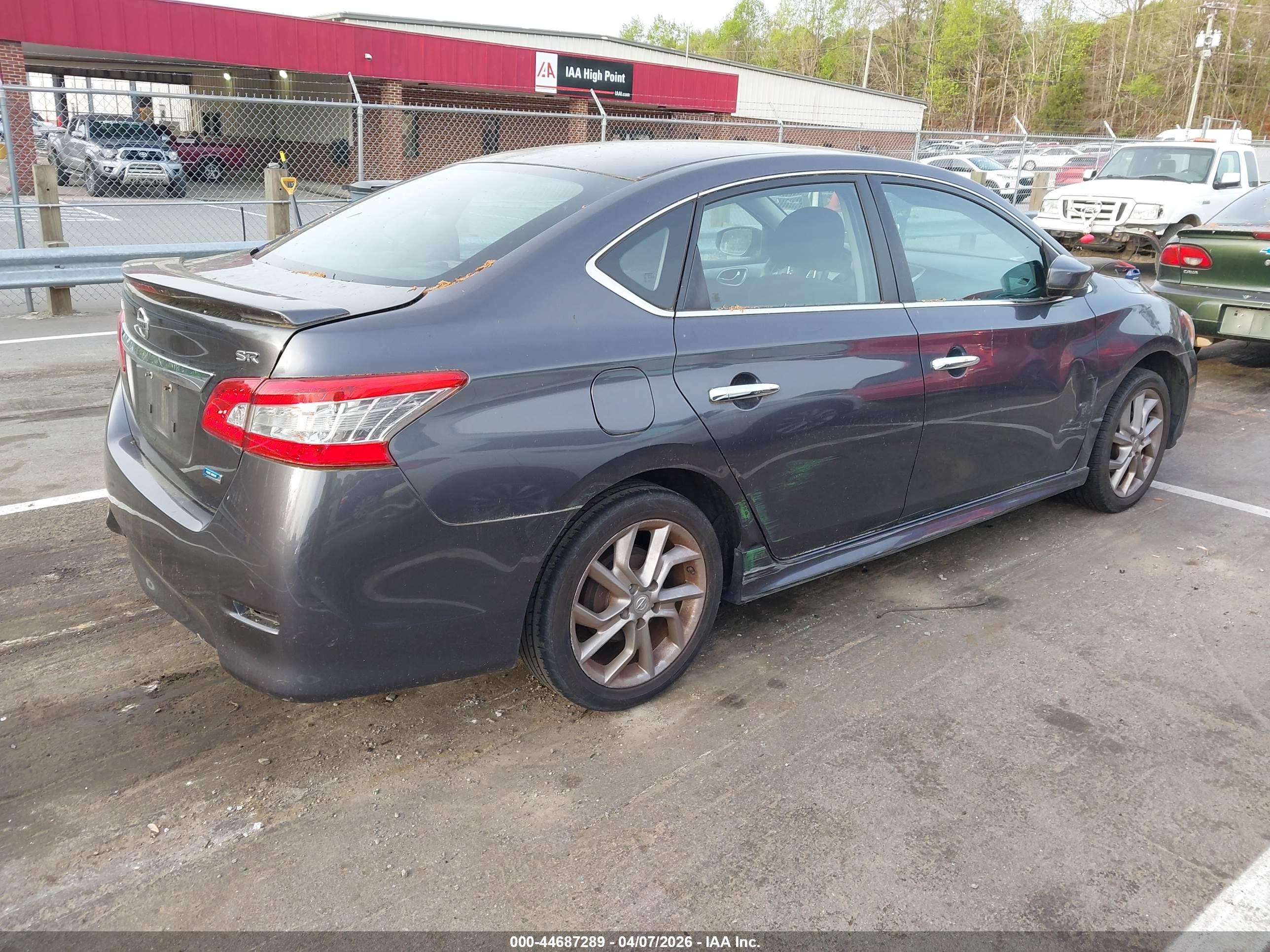 NISSAN SENTRA image 4