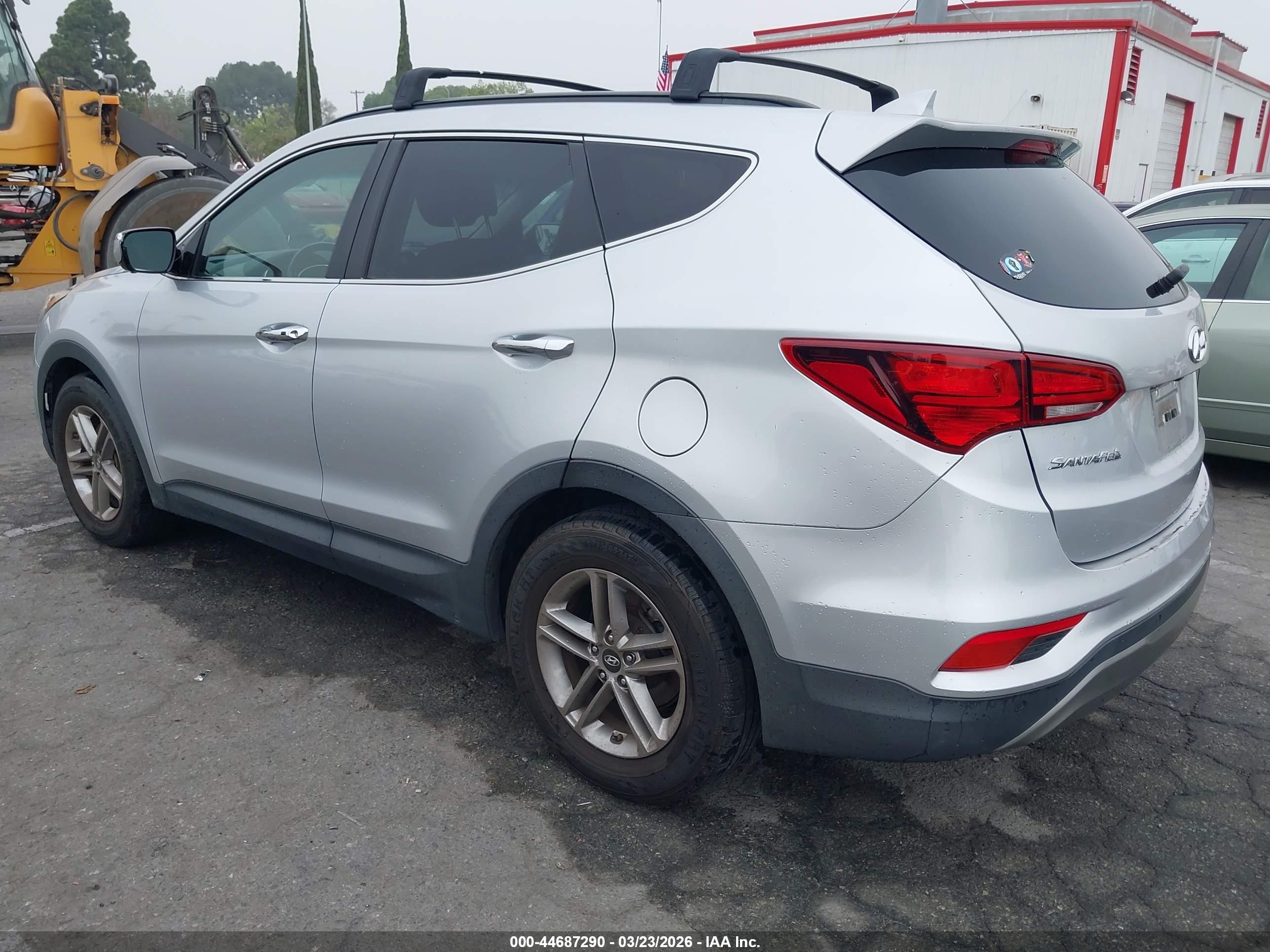 HYUNDAI SANTA image 3