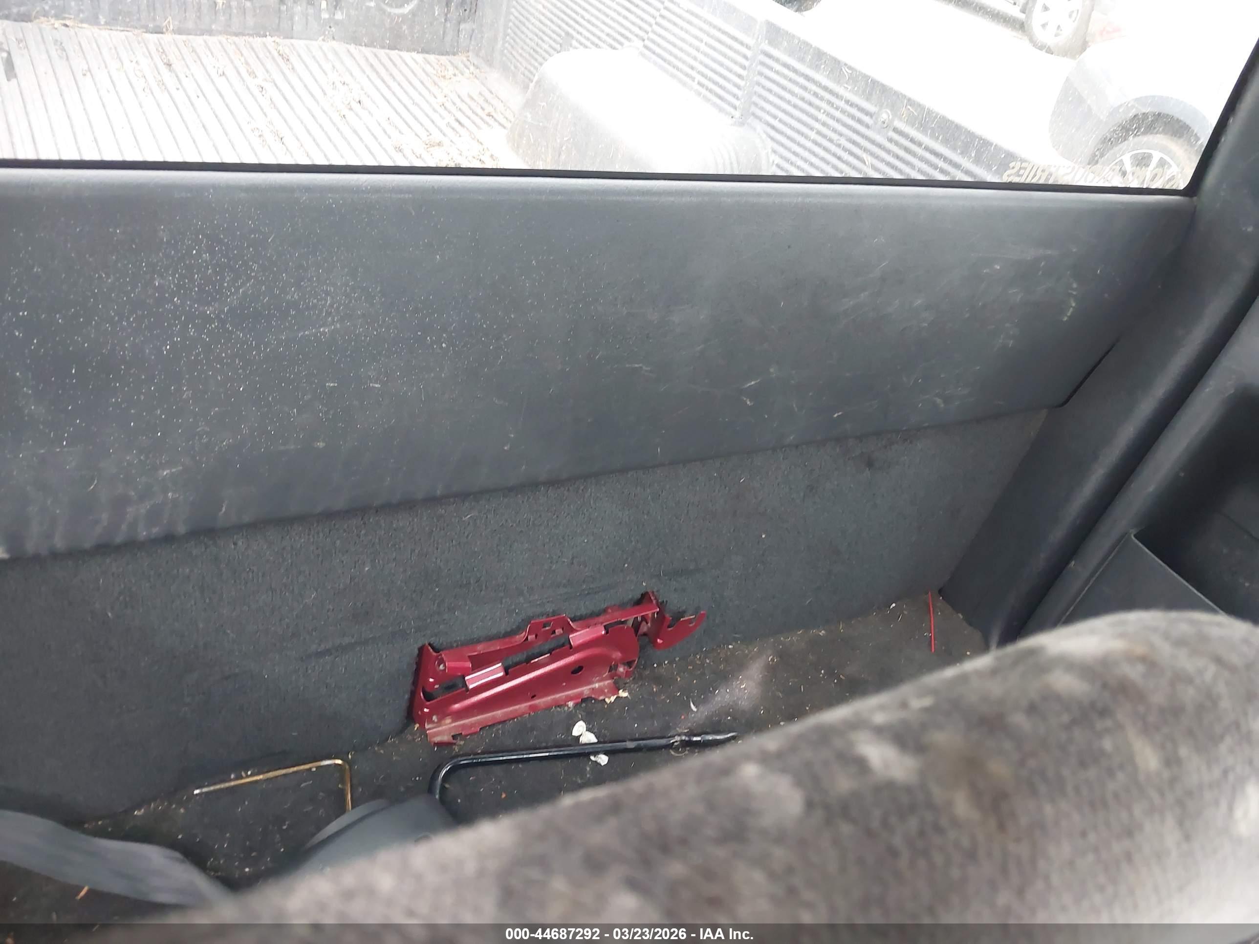 GMC SONOMA image 8