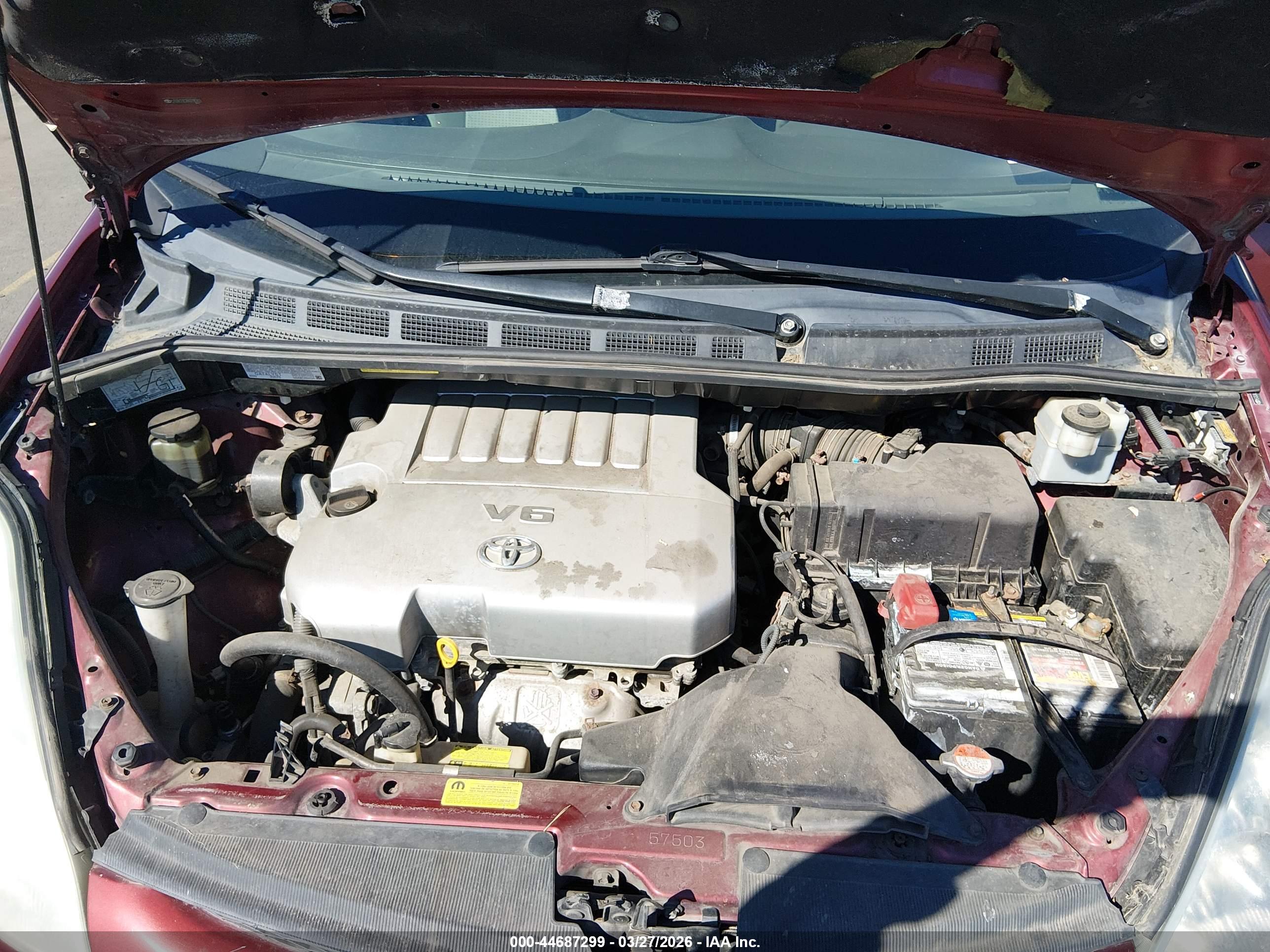 TOYOTA SIENNA image 10