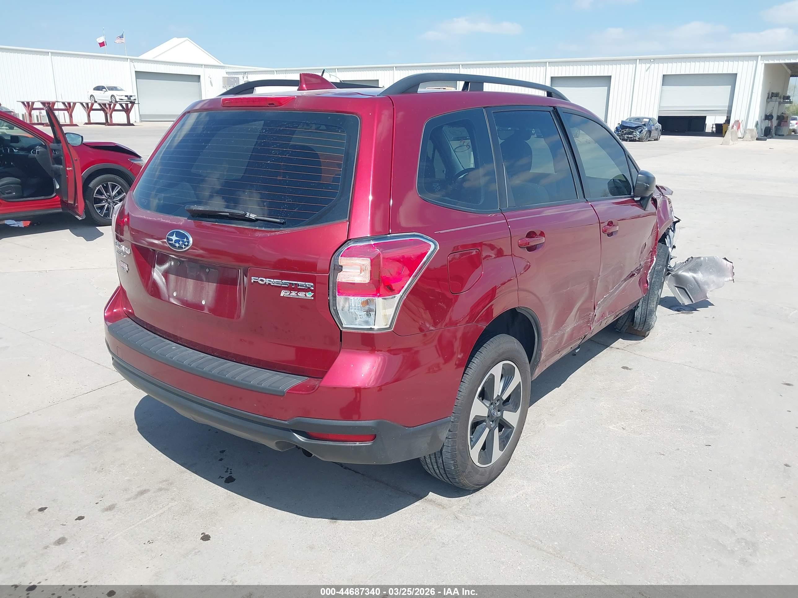 SUBARU FORESTER image 4