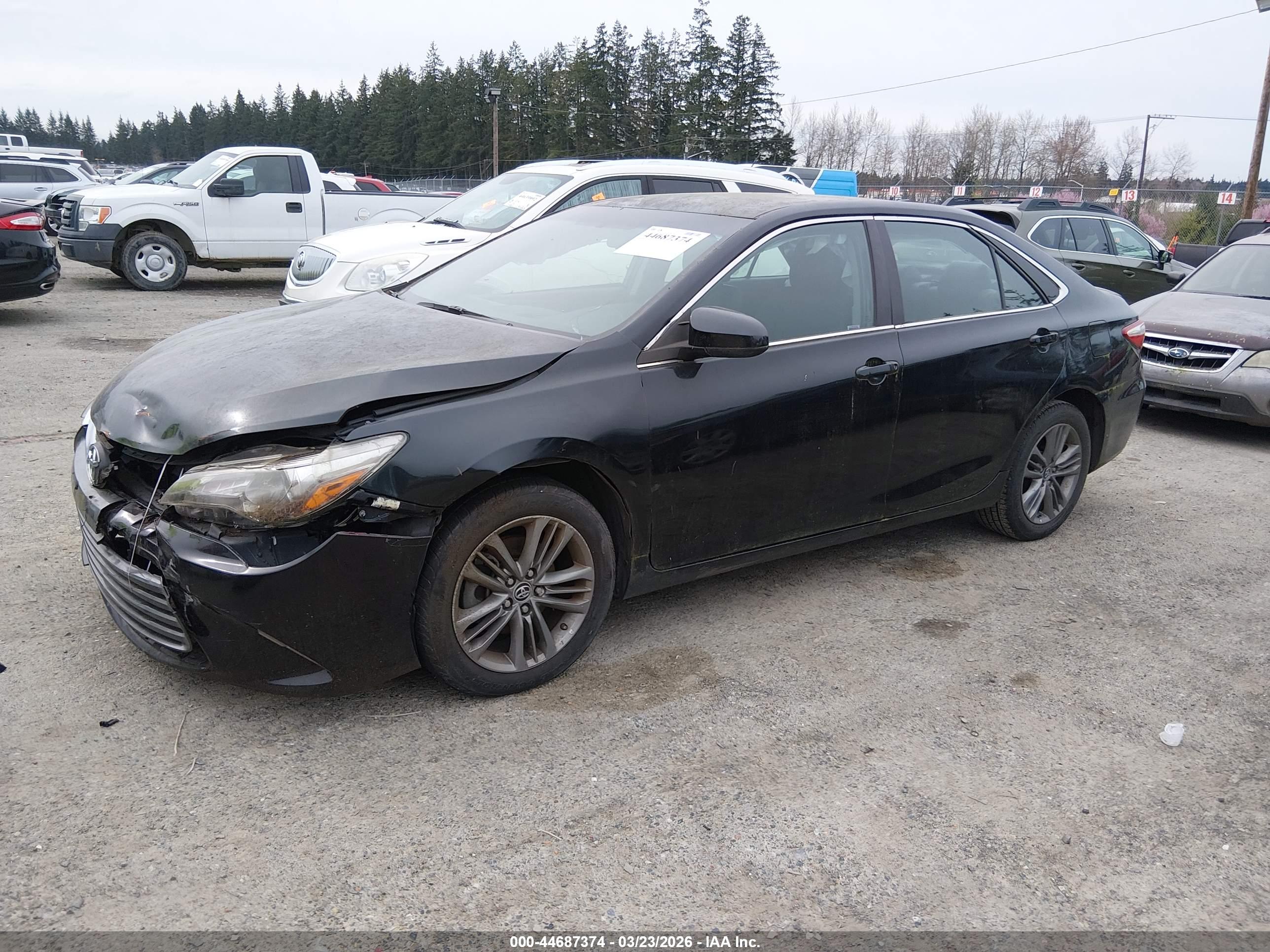 TOYOTA CAMRY image 2