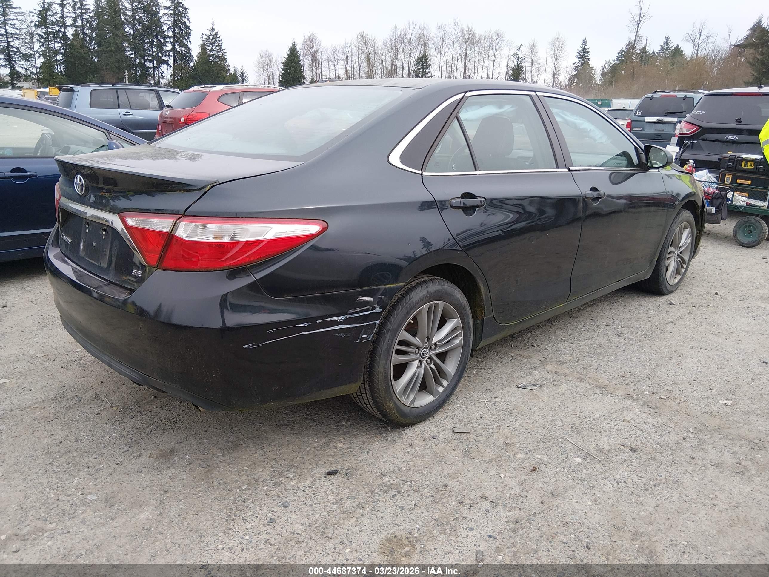 TOYOTA CAMRY image 4