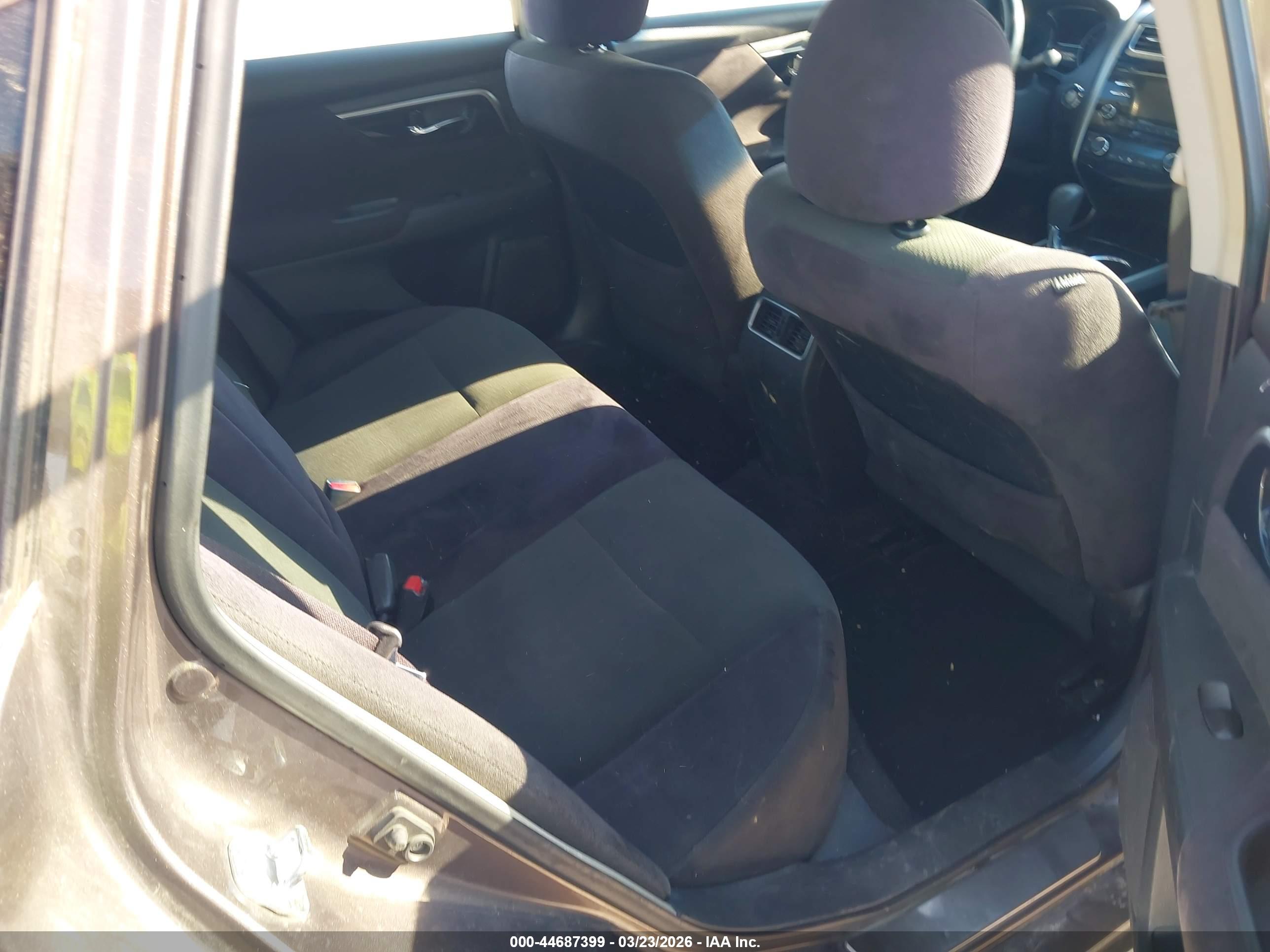 NISSAN ALTIMA image 8