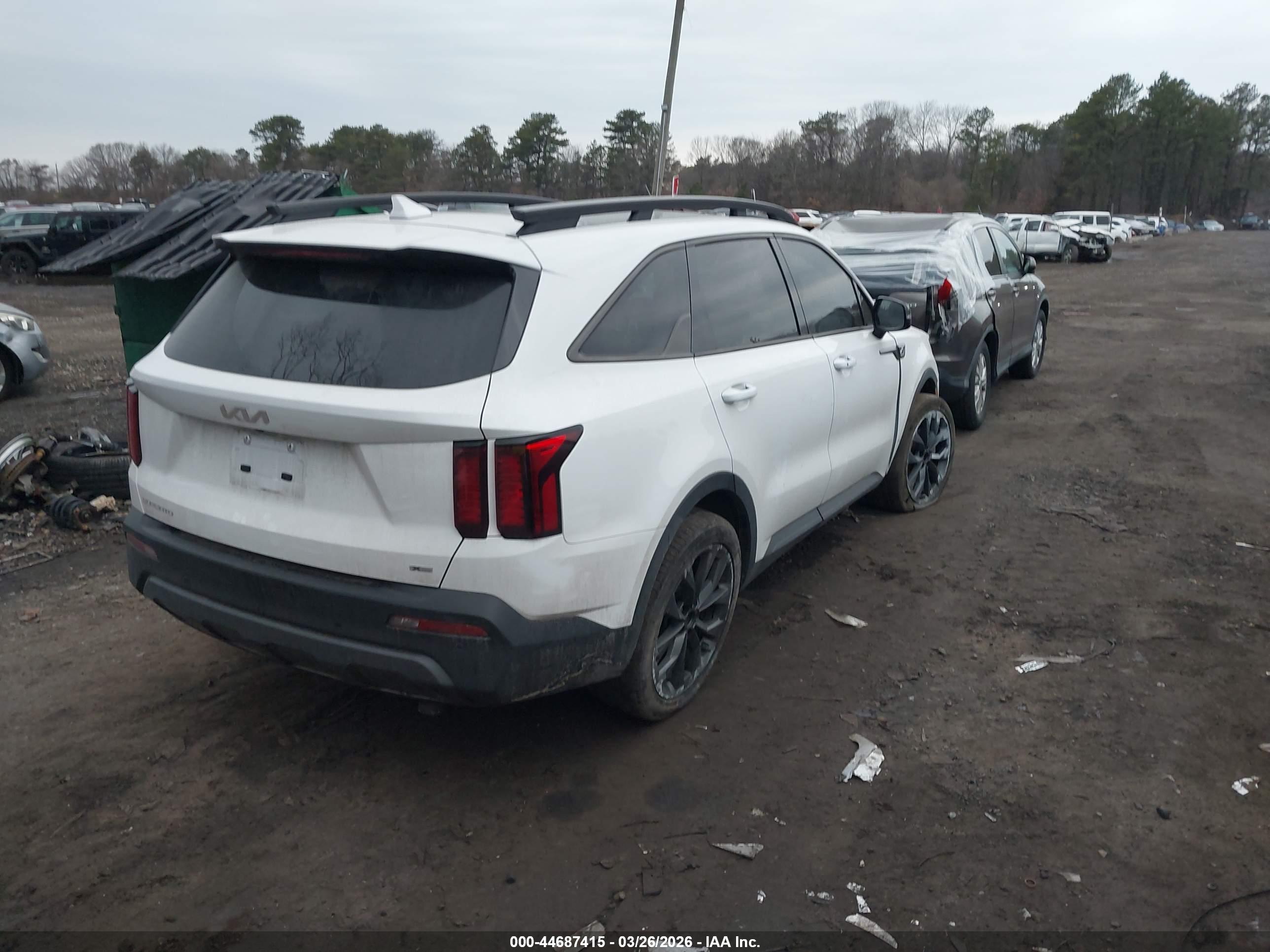 KIA SORENTO image 4