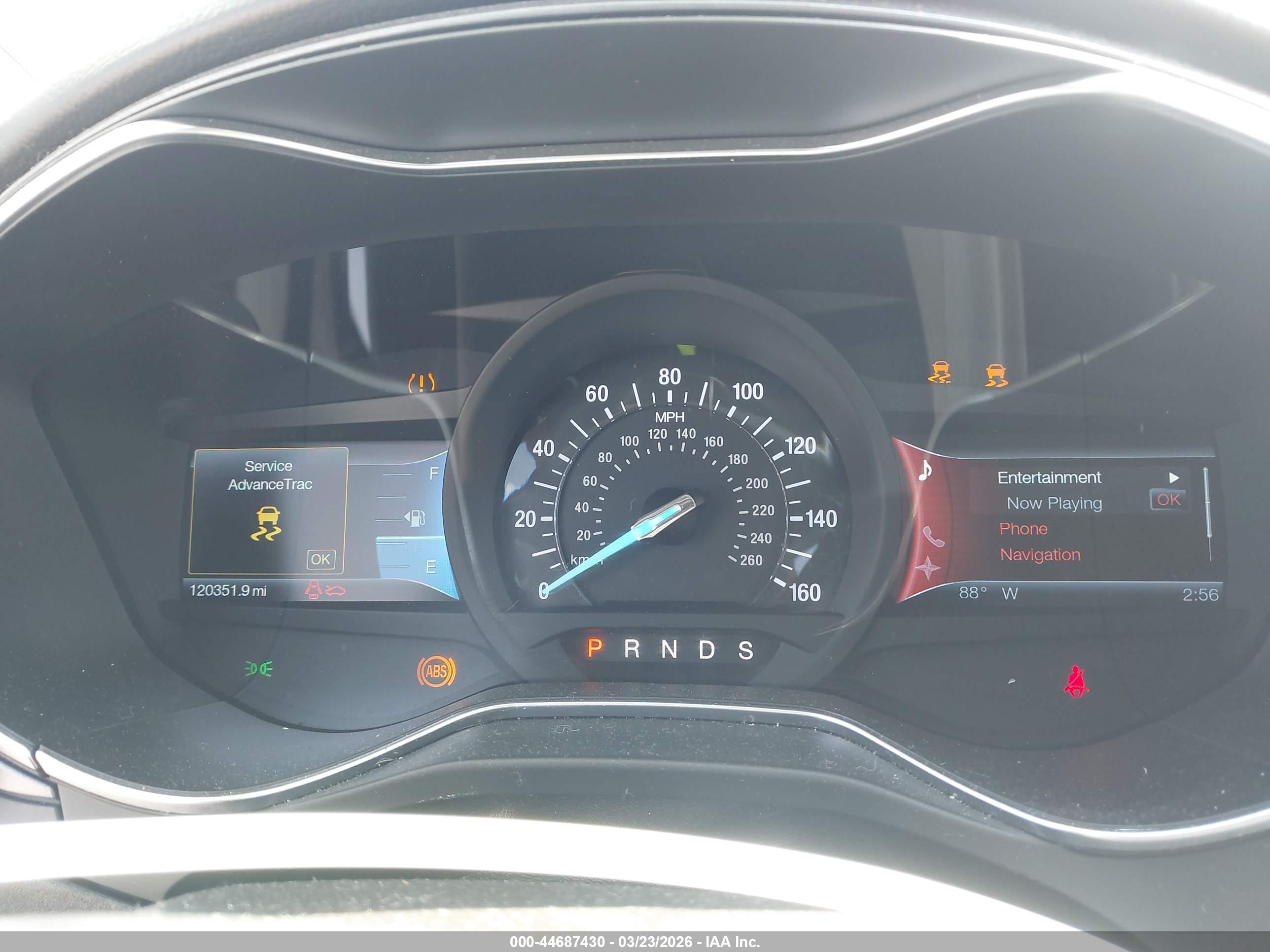 FORD FUSION image 7