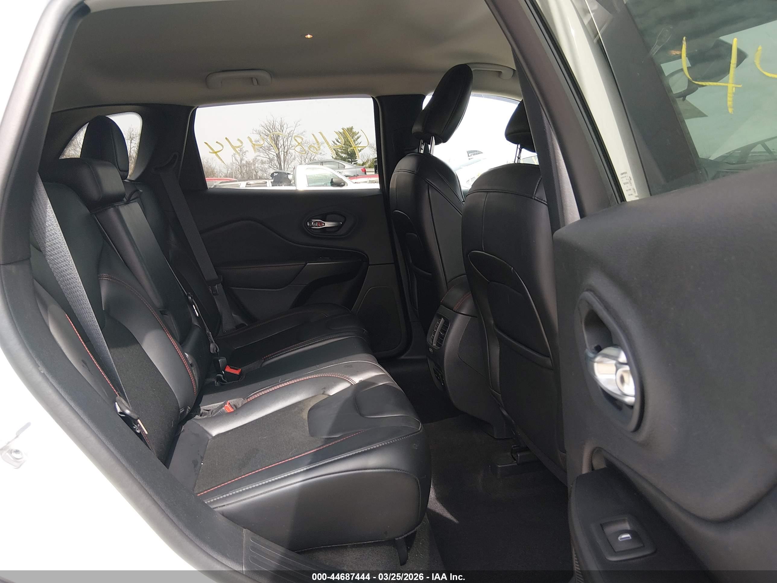 JEEP CHEROKEE image 8